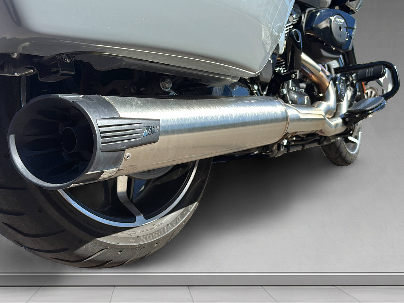 HARLEY-DAVIDSON FLTRX Road Glide Black Finish 117-image-6