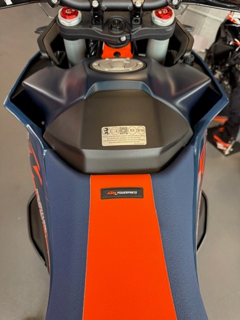 KTM 890 Adventure R Rally 2026-image-9