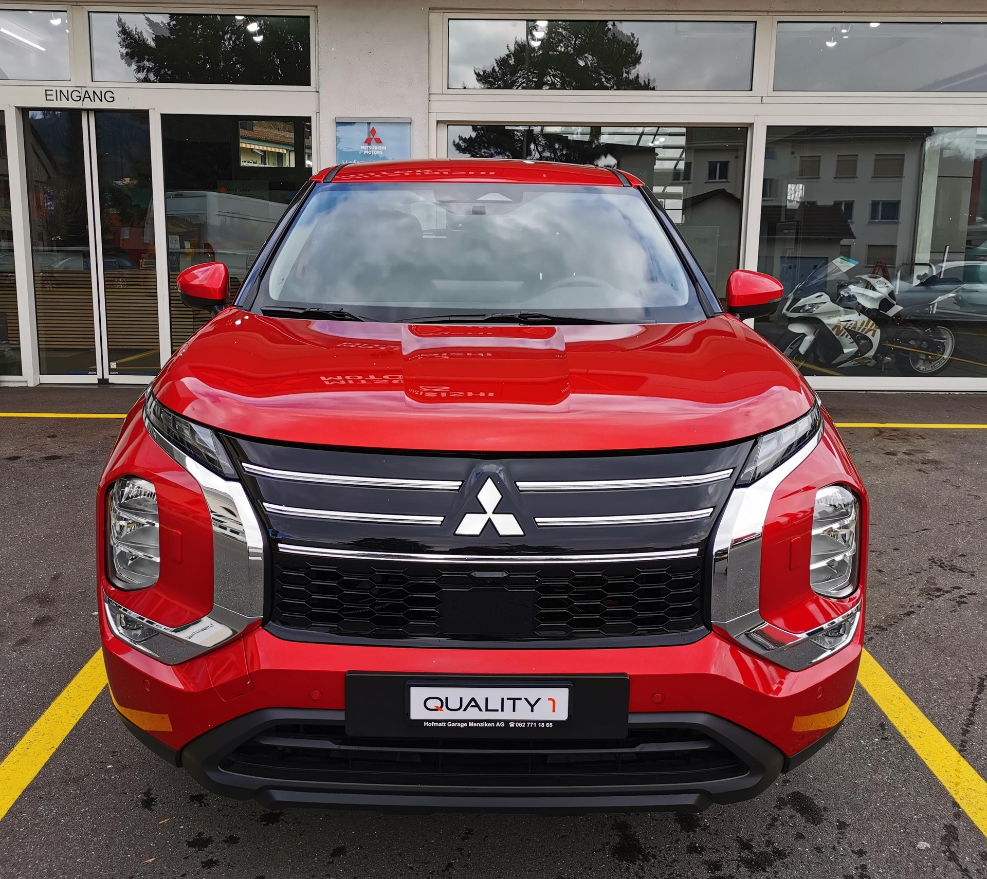 MITSUBISHI Outlander 2.4 PHEV Invite 4x4