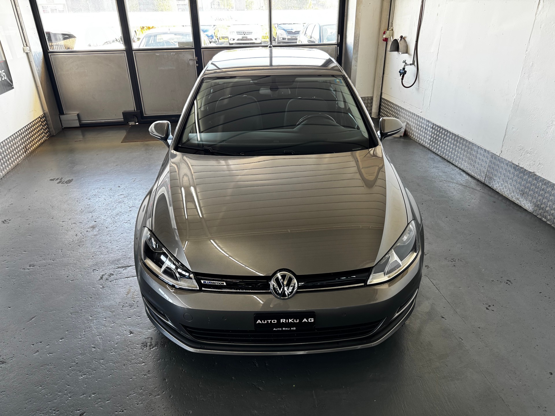 VW Golf 1.0 TSI BlueMotion Comfortline DSG-image-2