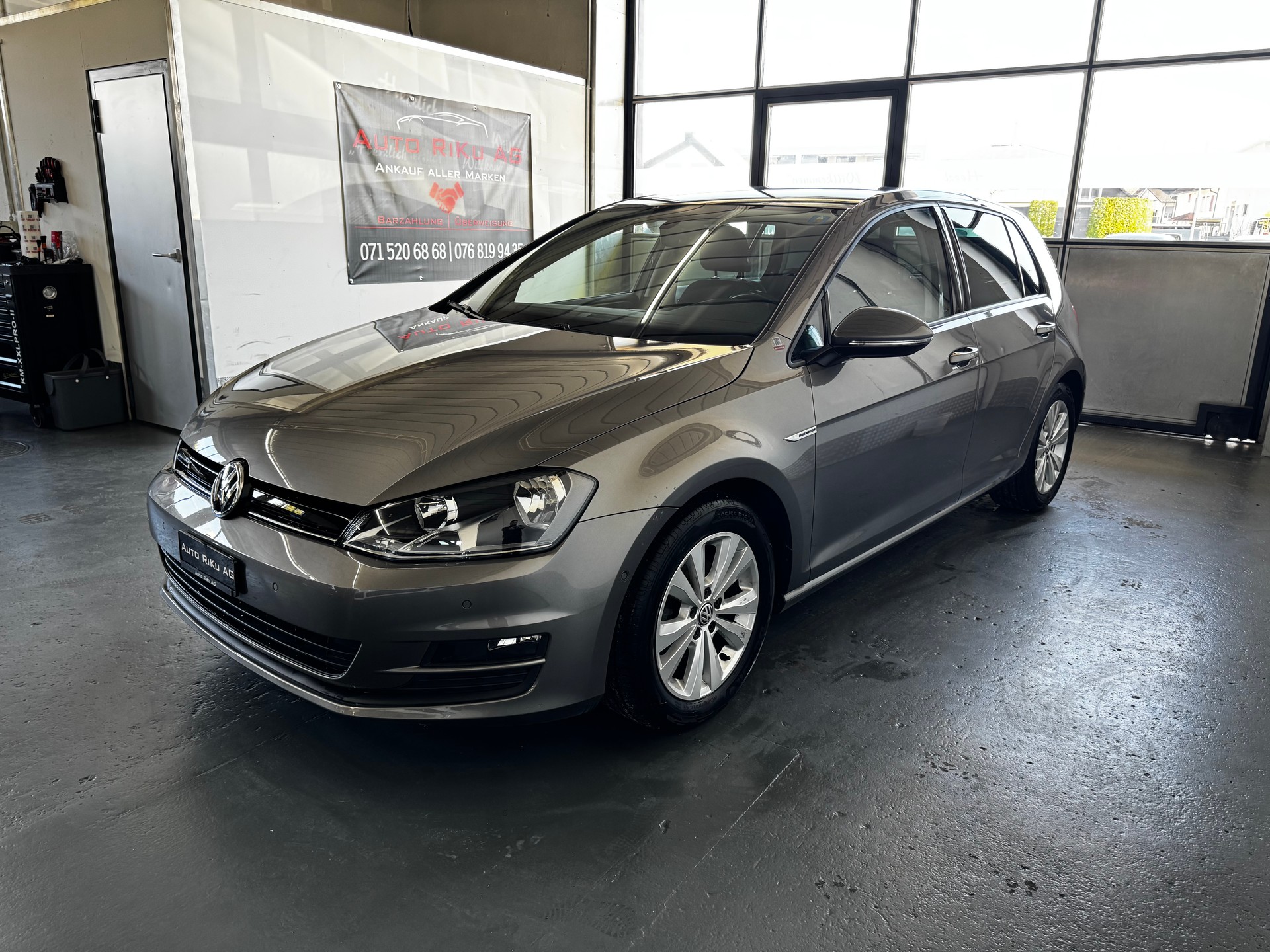 VW Golf 1.0 TSI BlueMotion Comfortline DSG-image-5