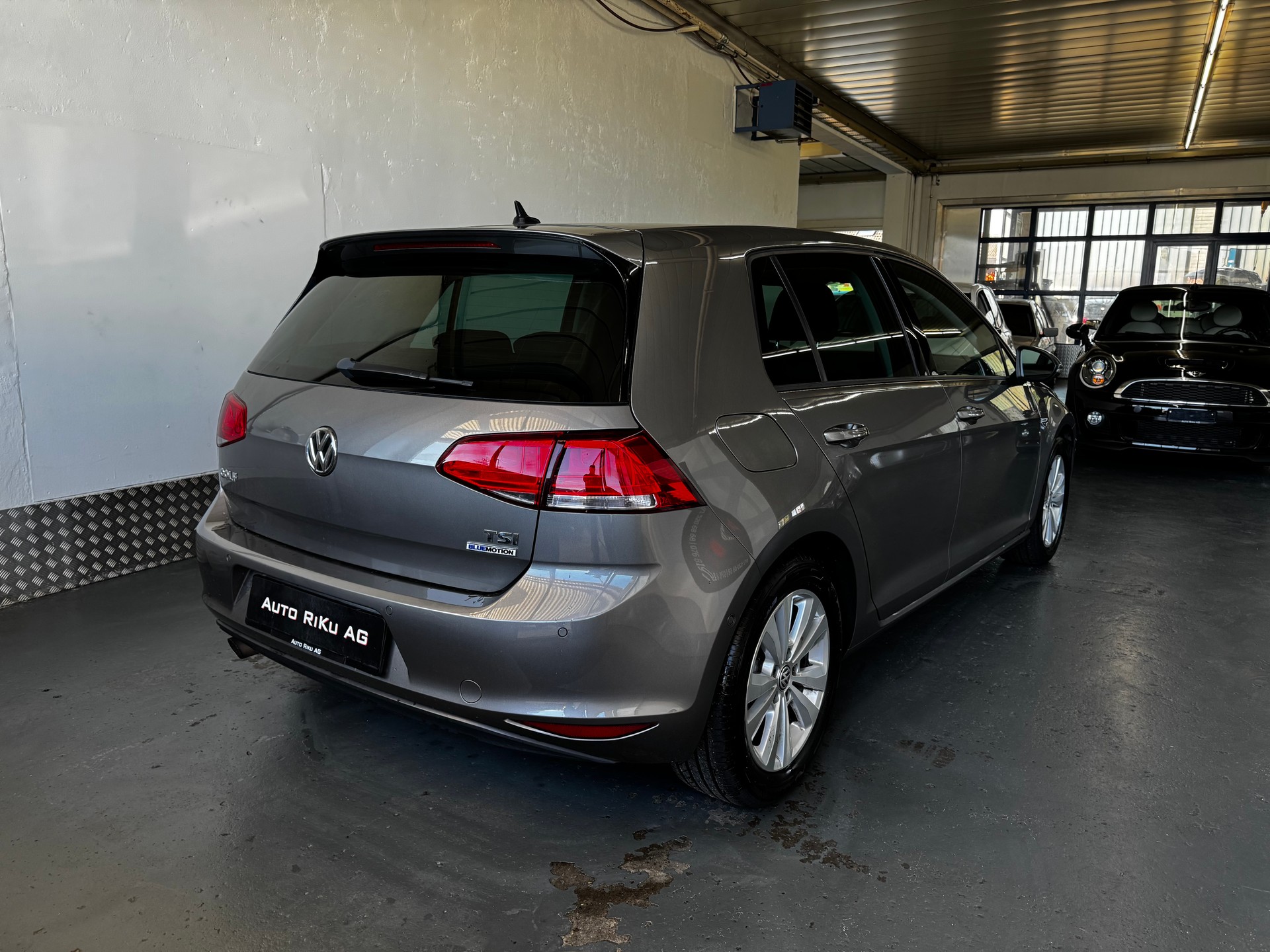 VW Golf 1.0 TSI BlueMotion Comfortline DSG-image-8