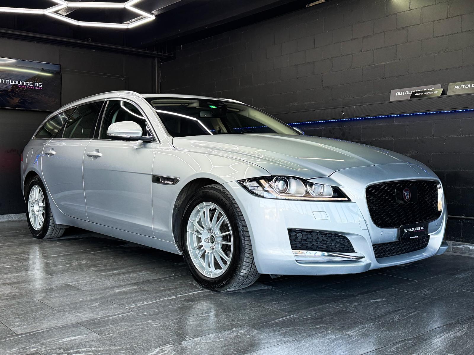 JAGUAR XF Sportbrake 20d Prestige AWD Automatic-showroom-element-1