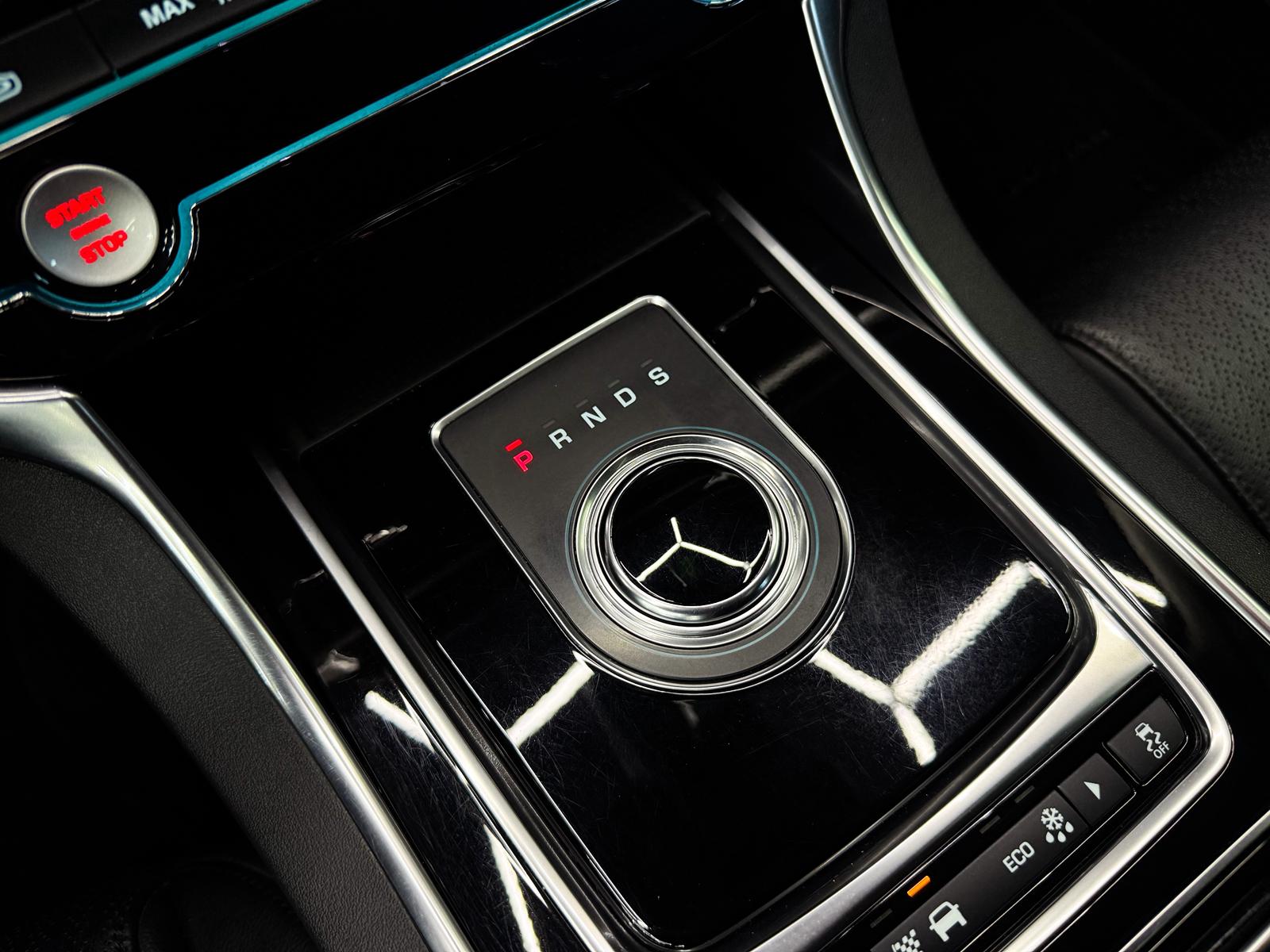 JAGUAR XF Sportbrake 20d Prestige AWD Automatic-image-18