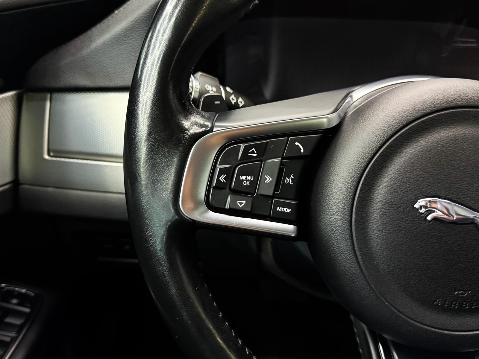 JAGUAR XF Sportbrake 20d Prestige AWD Automatic-image-13