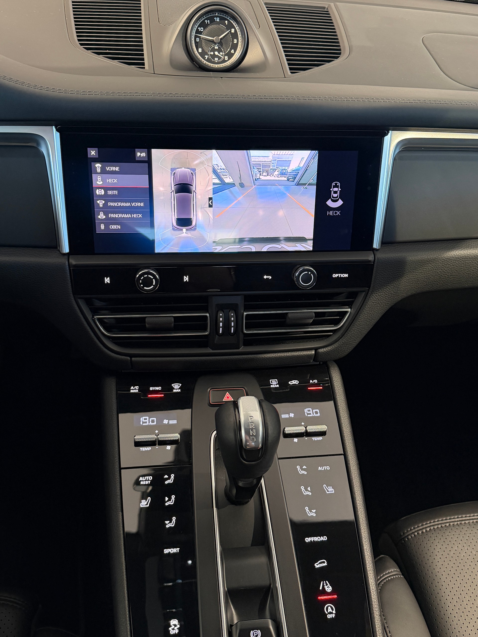 PORSCHE Macan PDK-image-14