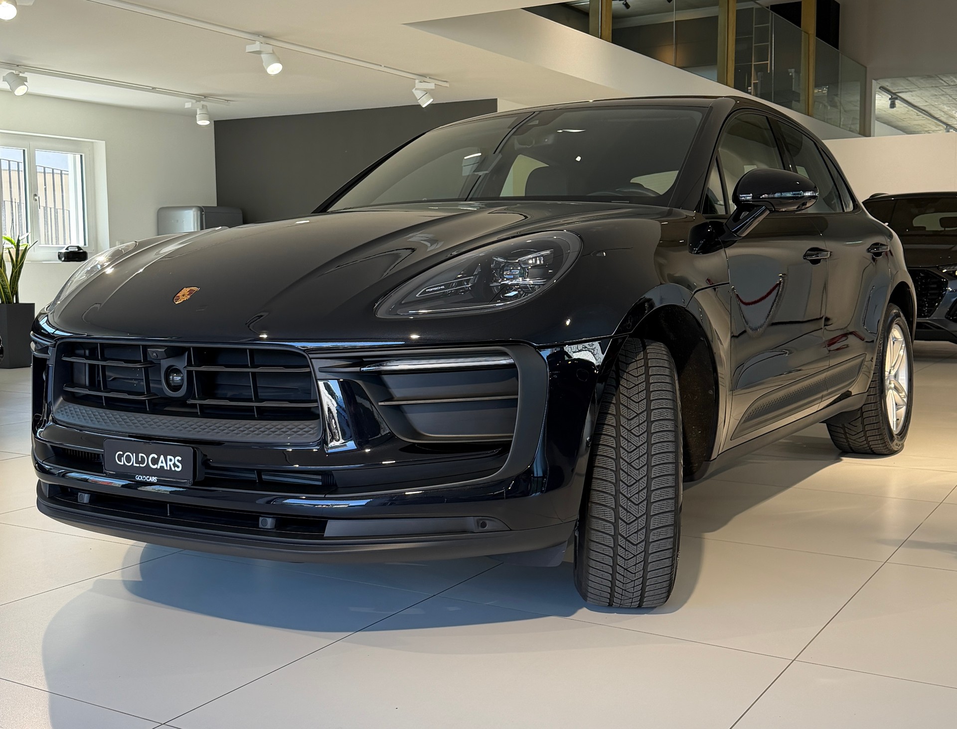 PORSCHE Macan PDK-image-2