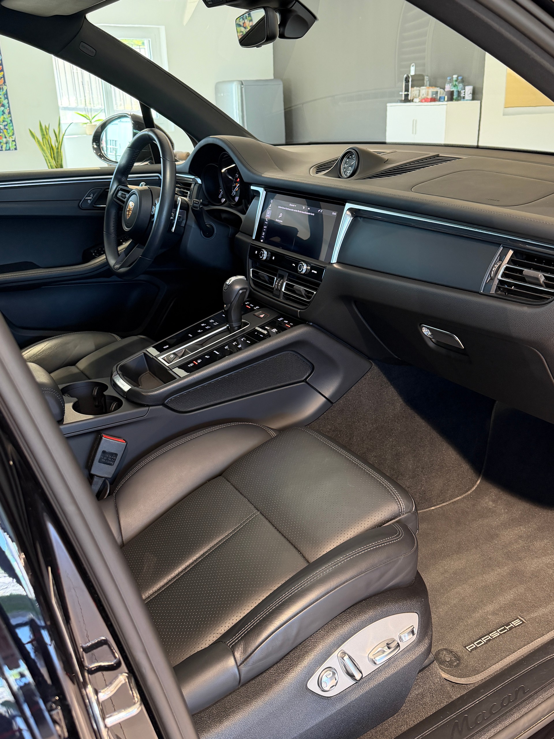 PORSCHE Macan PDK-image-10