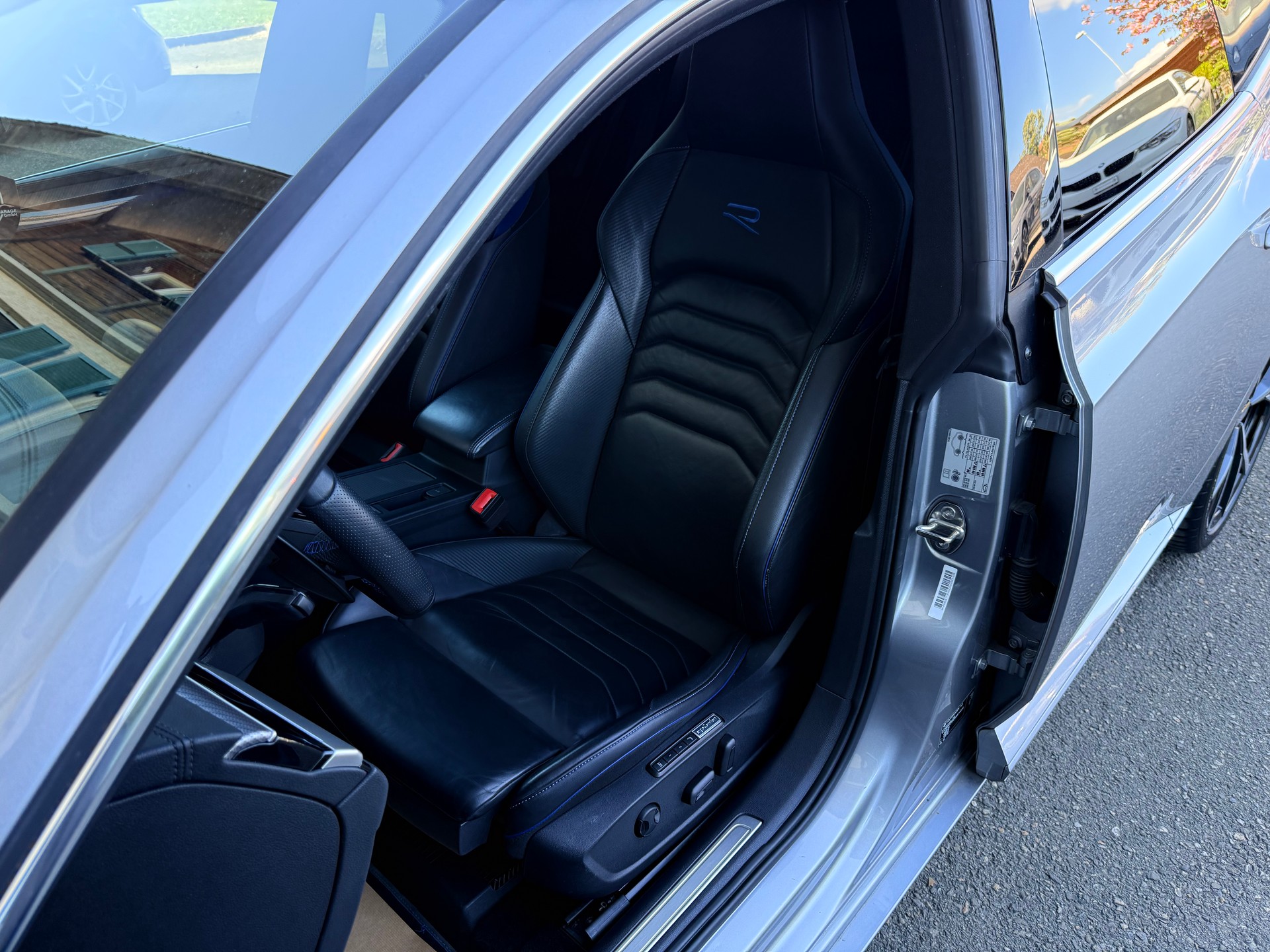VW Arteon SB 2.0 TSI R 4Motion DSG-image-10