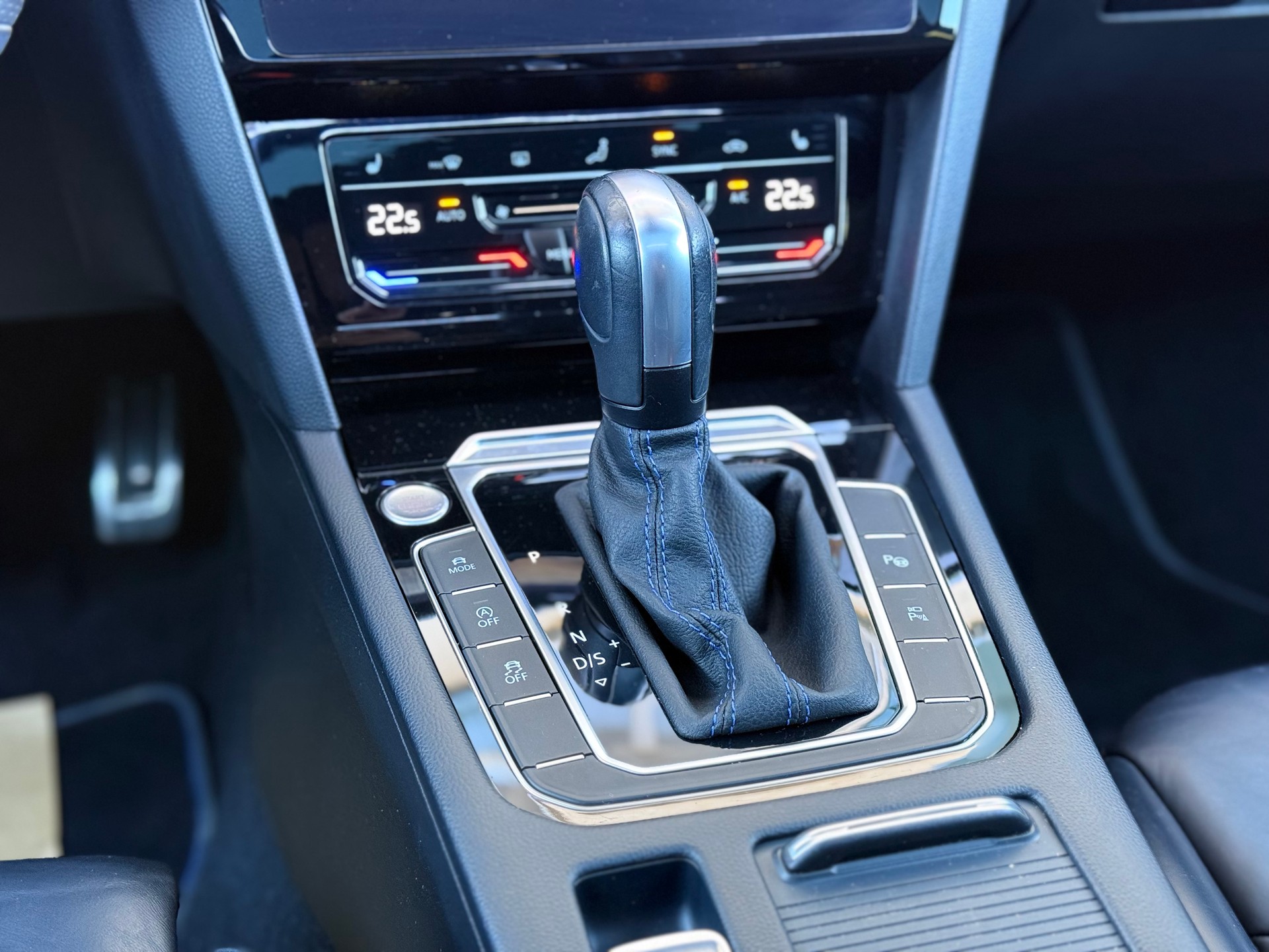 VW Arteon SB 2.0 TSI R 4Motion DSG-image-17