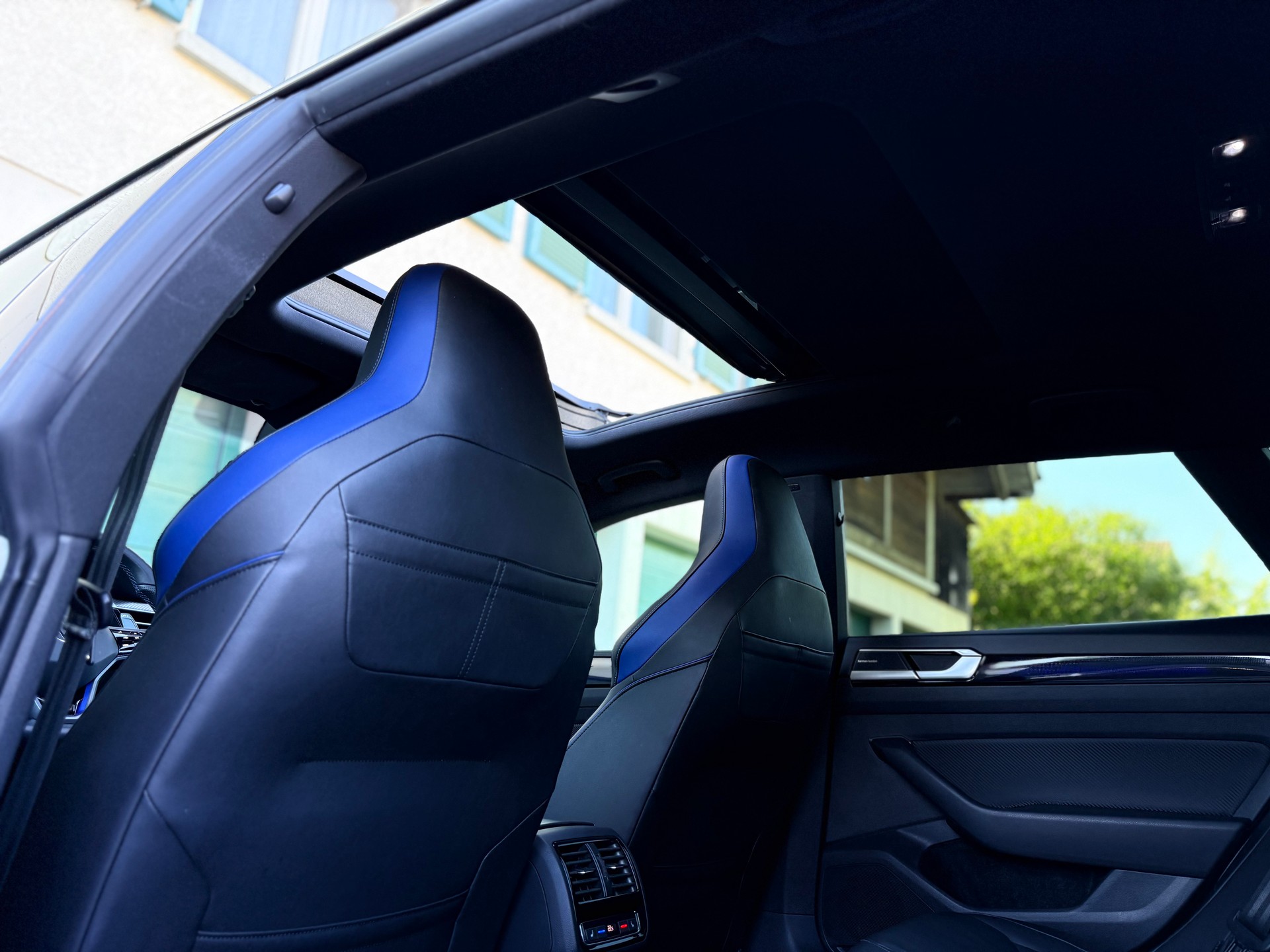 VW Arteon SB 2.0 TSI R 4Motion DSG-image-19