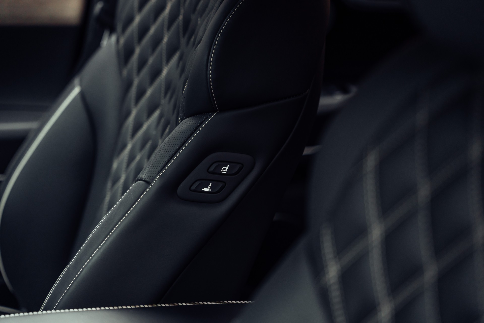 GENESIS GV80 2.5 TGDI Luxus AT8 AWD-image-18