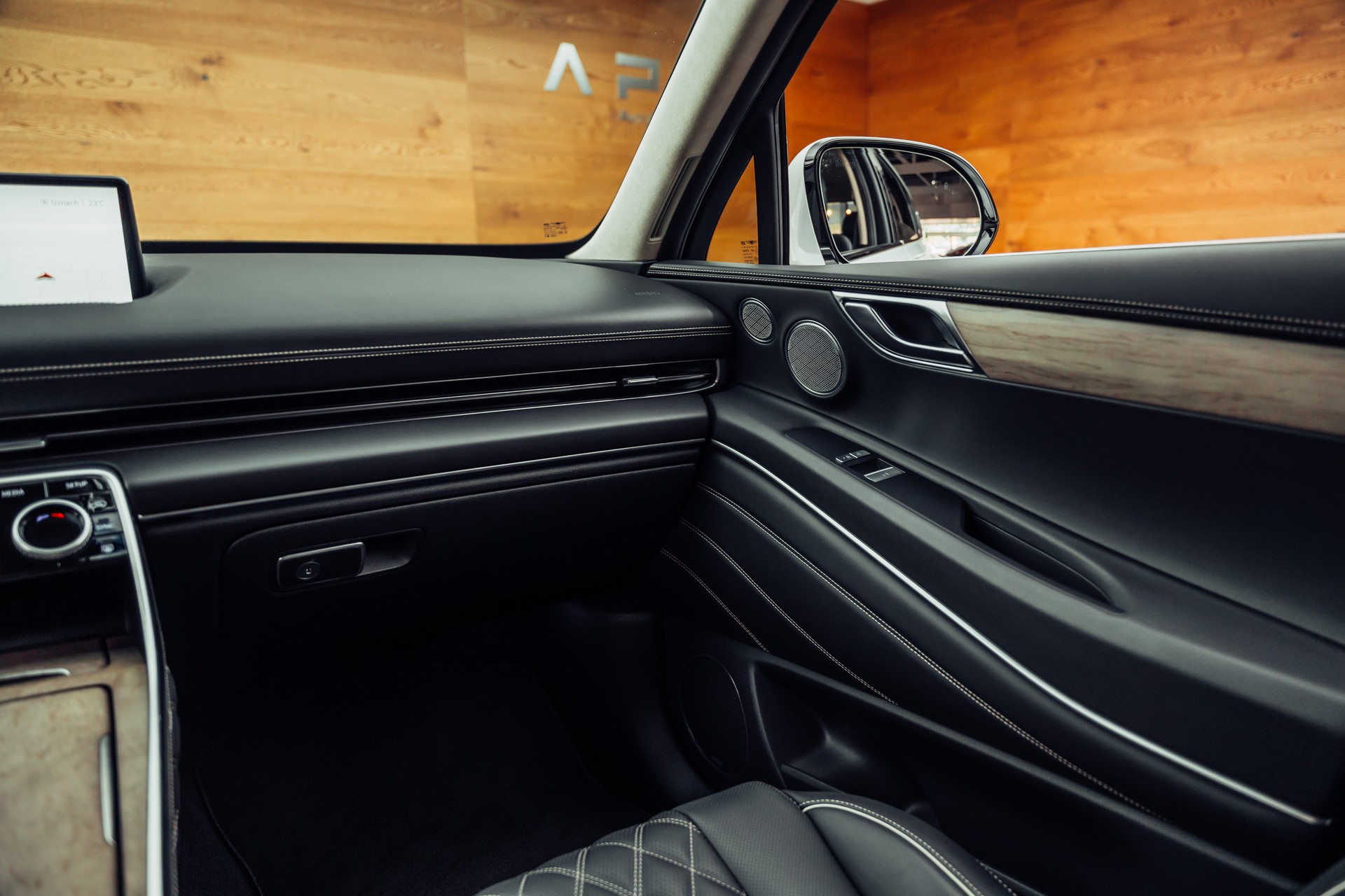 GENESIS GV80 2.5 TGDI Luxus AT8 AWD-image-13