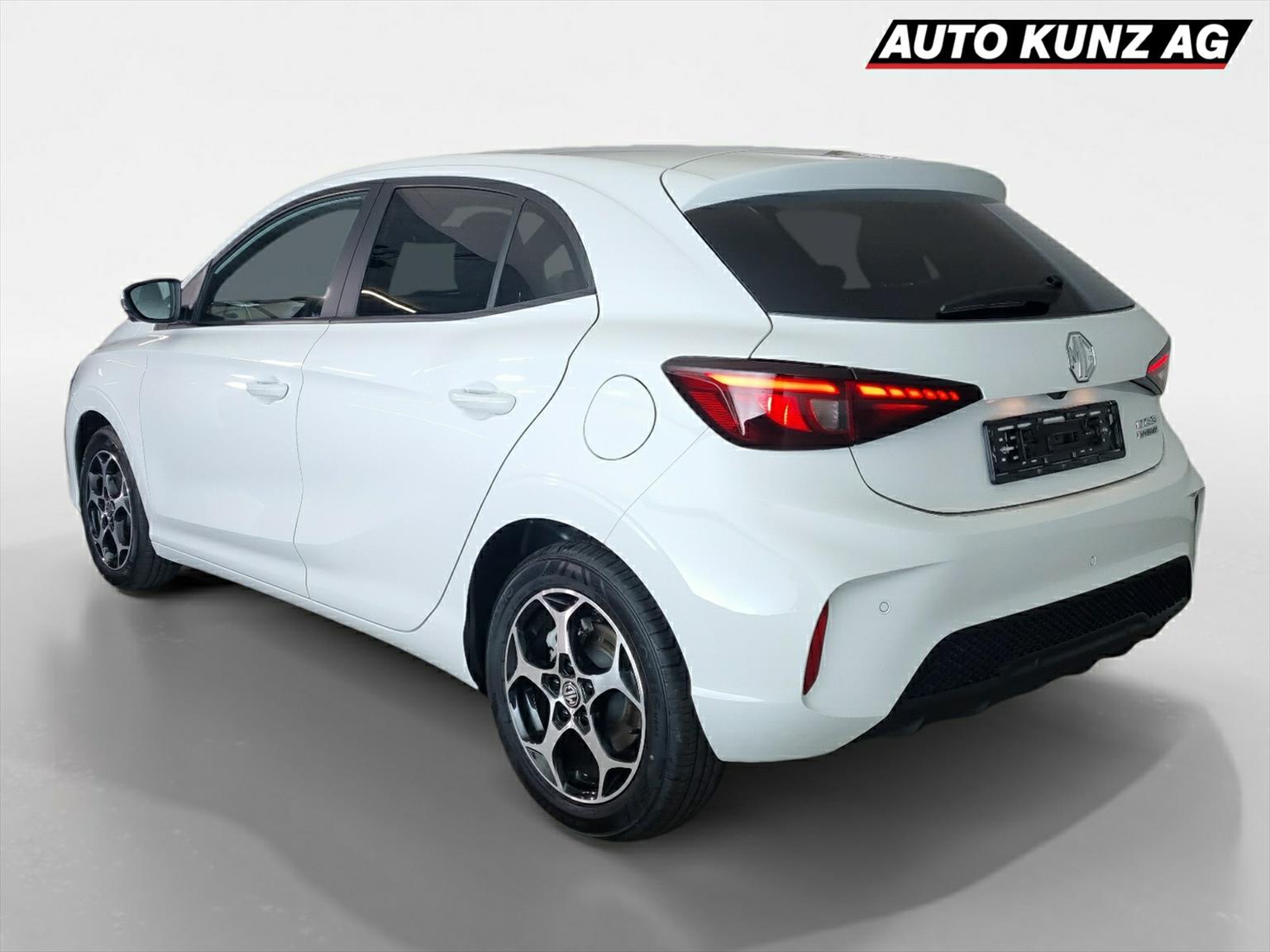 MG MG3 1.5 Hybrid Luxury Aut.-showroom-element-1
