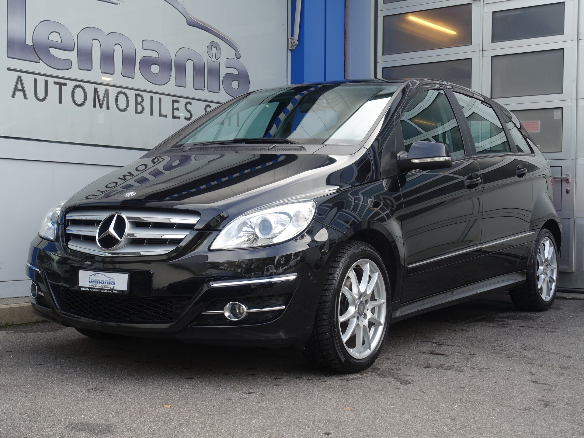 MERCEDES-BENZ B 180 CDI My Star Autotronic-showroom-element-1