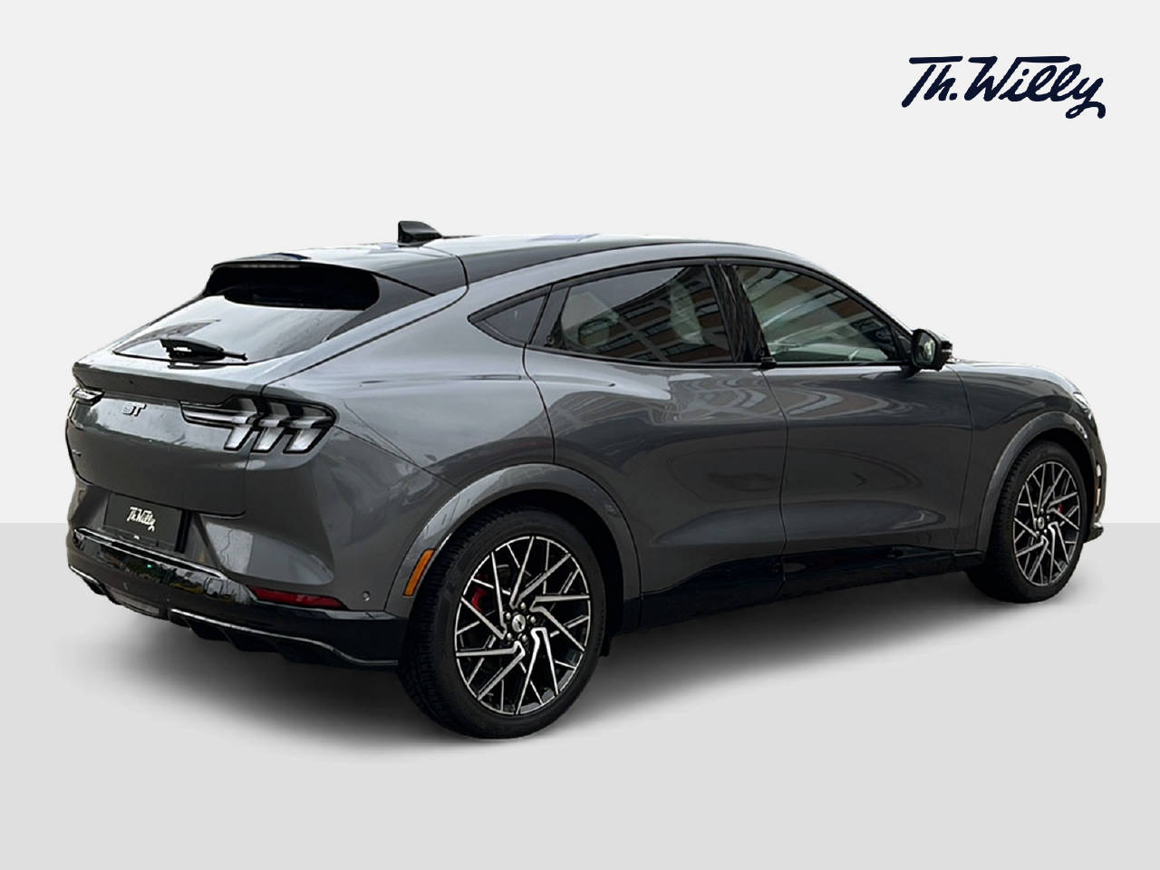 FORD Mustang Mach-E GT AWD-image-4