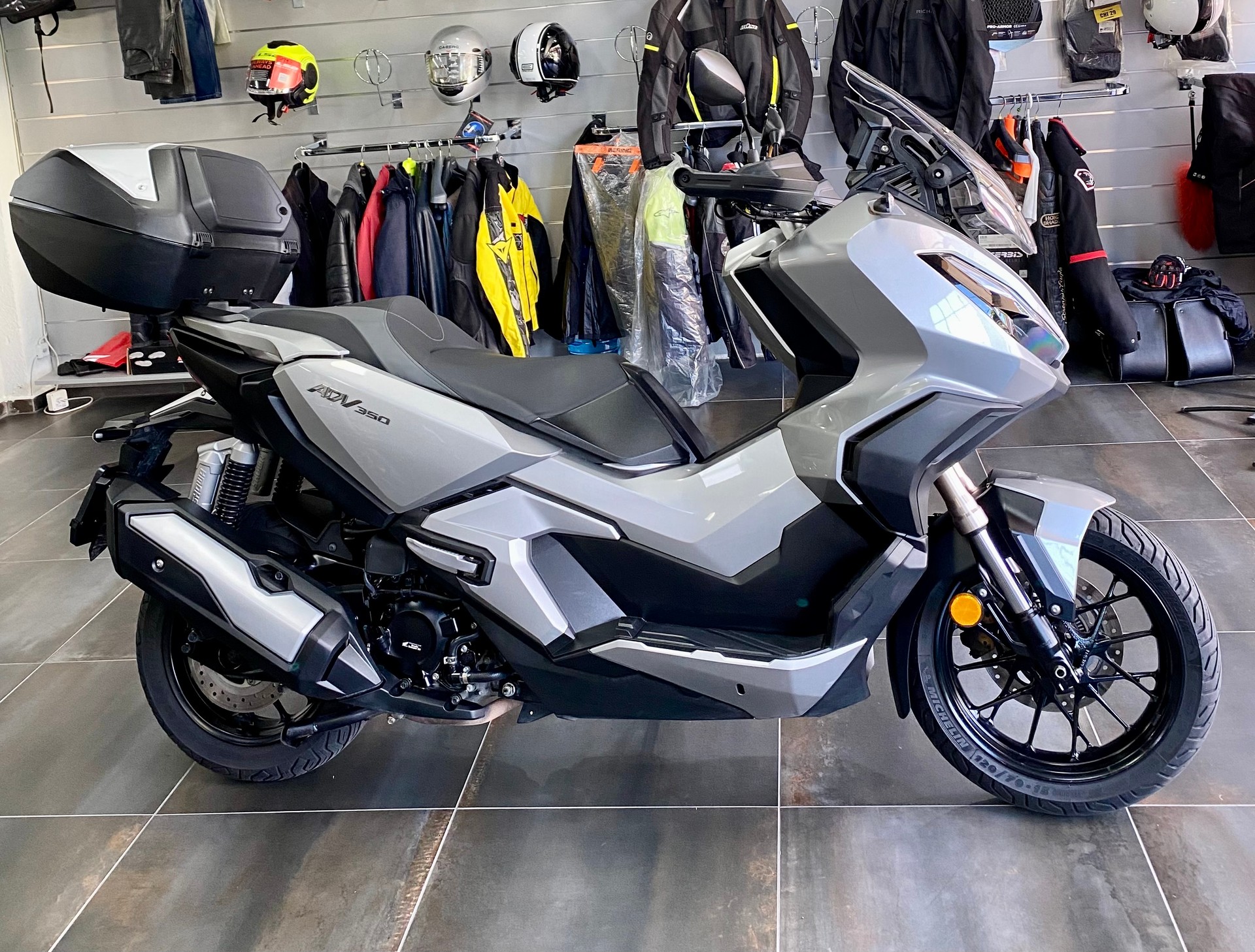 HONDA ADV 350-image-0
