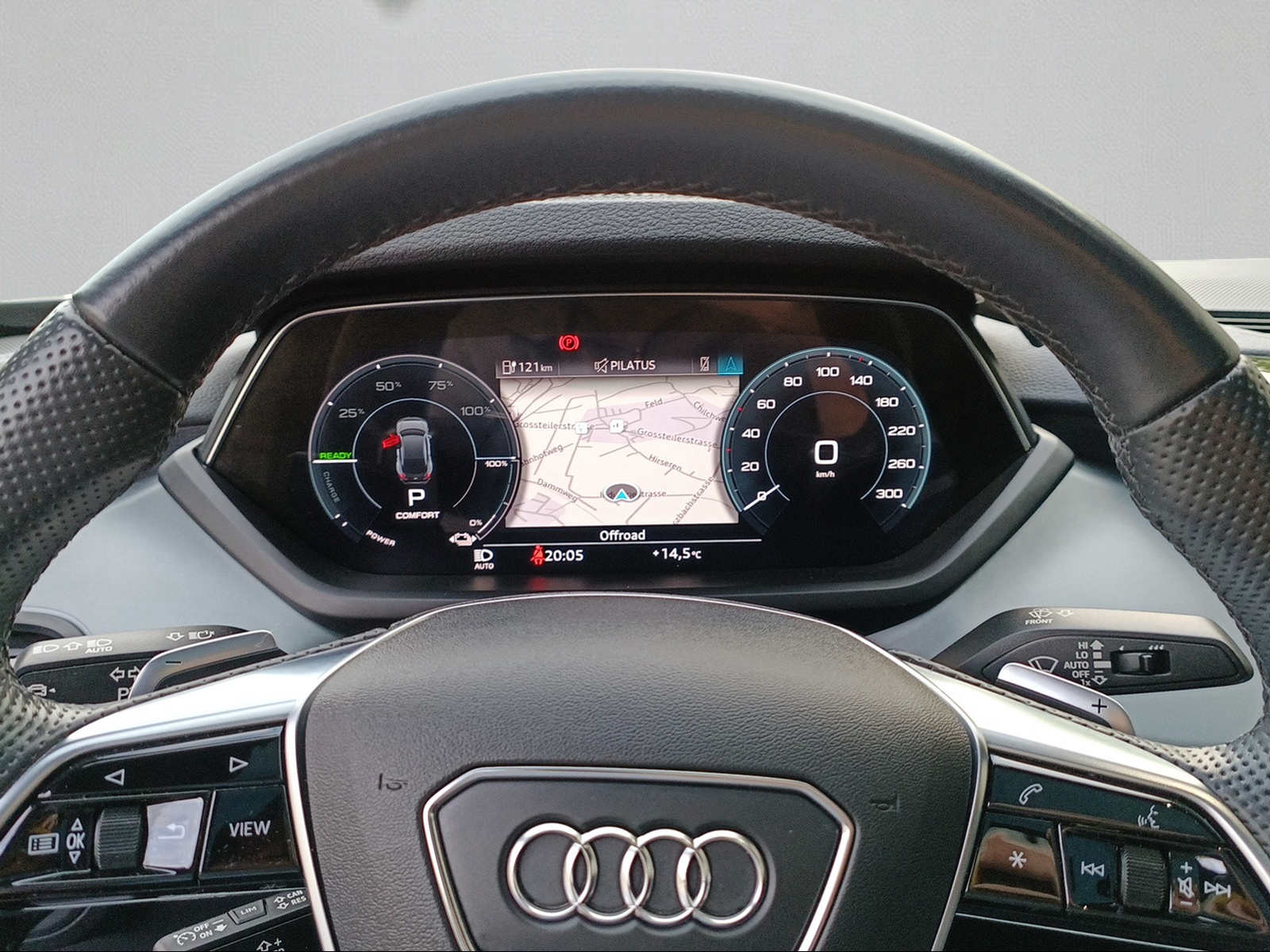 AUDI e-tron GT quattro-image-15