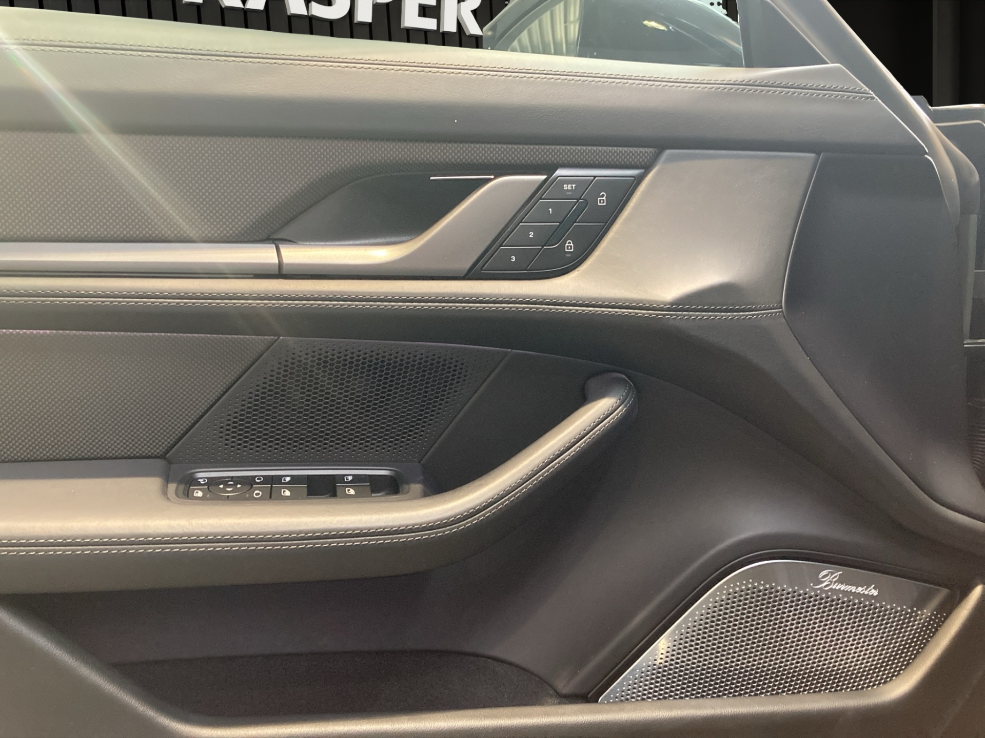 PORSCHE Taycan Turbo S Sport Turismo-image-10
