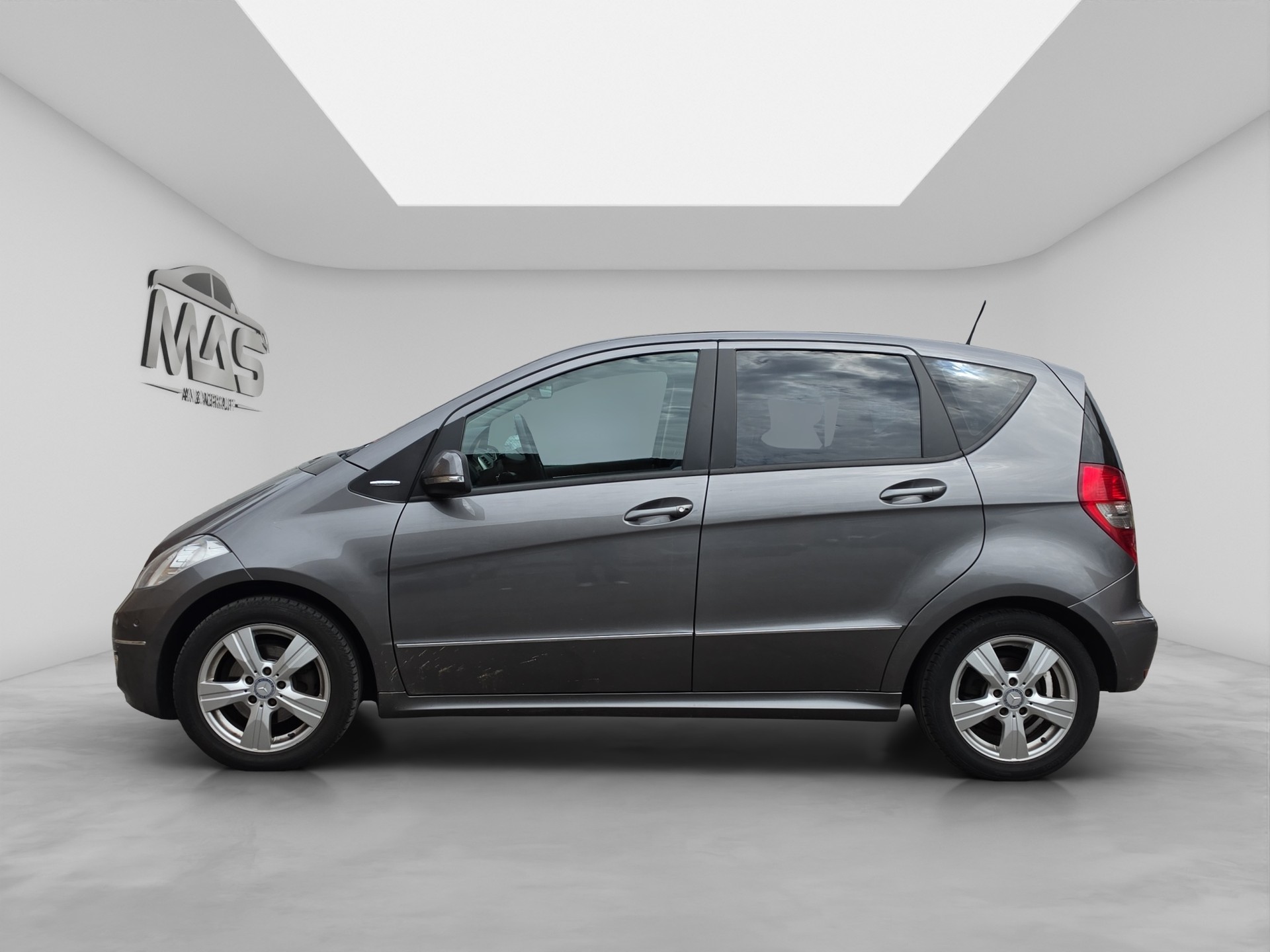 MERCEDES-BENZ A 180 (170) Avantgarde Autotronic-showroom-element-2