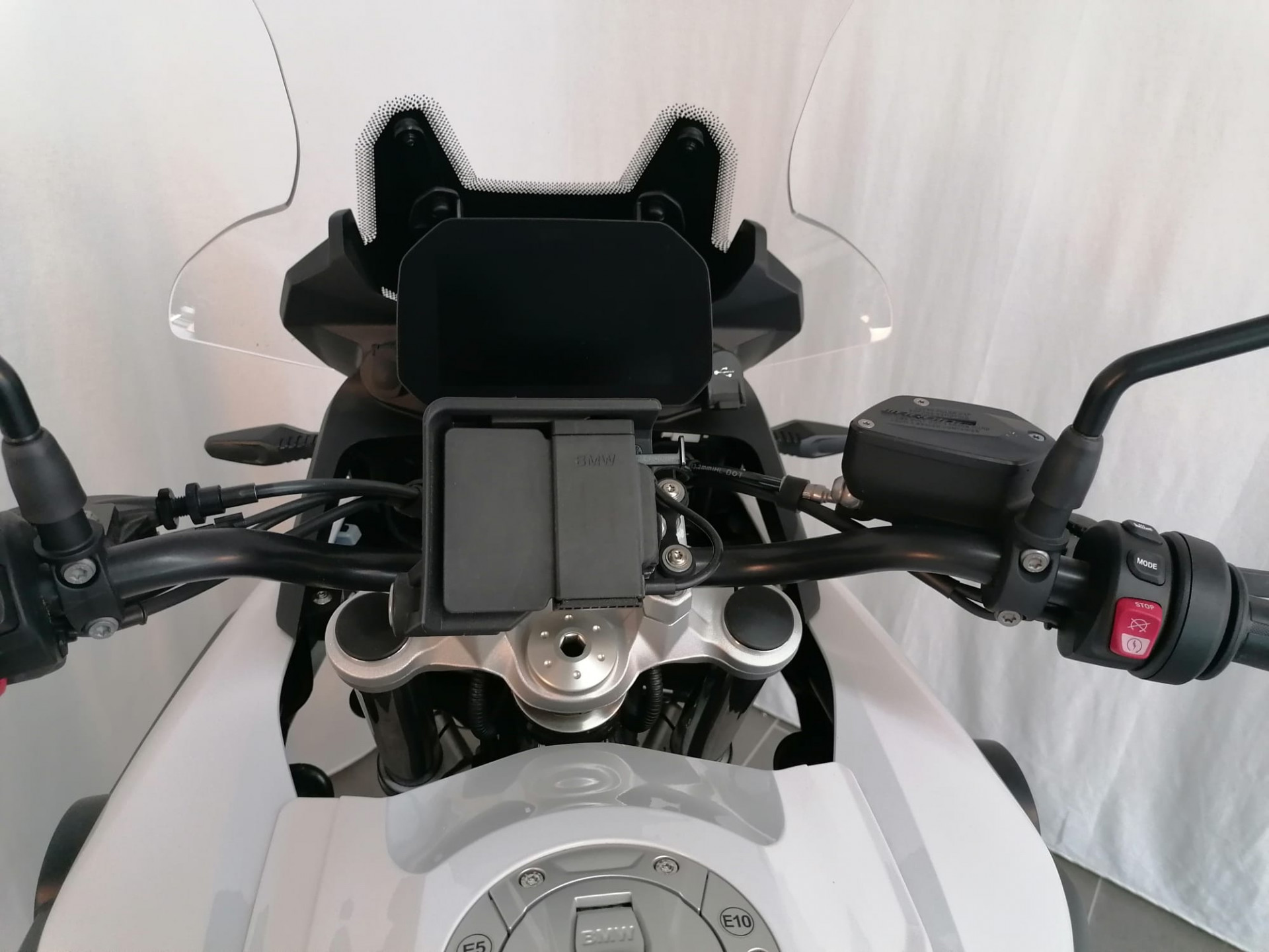 BMW F 750 GS-image-3