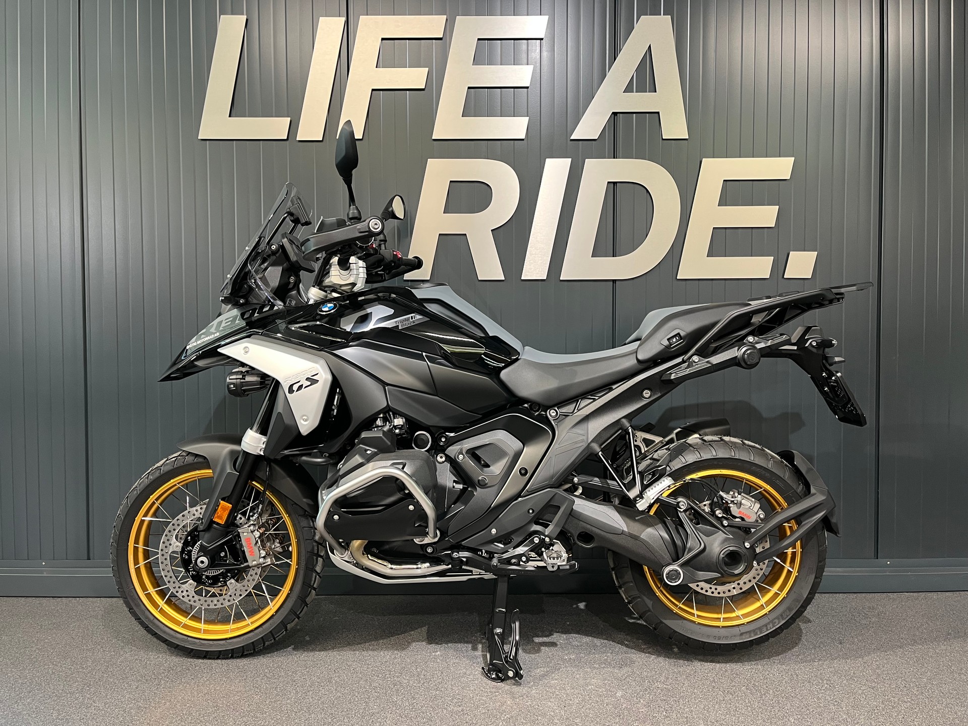 BMW R 1300 GS-showroom-element-2
