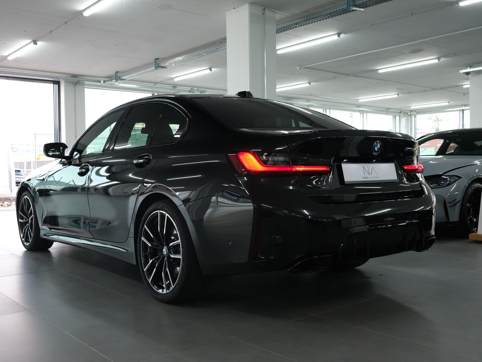 BMW M340d xDrive 48V Steptronic M Sport Pro *Schiebedach* *Widescreen* *Carbon Packet*-showroom-element-3
