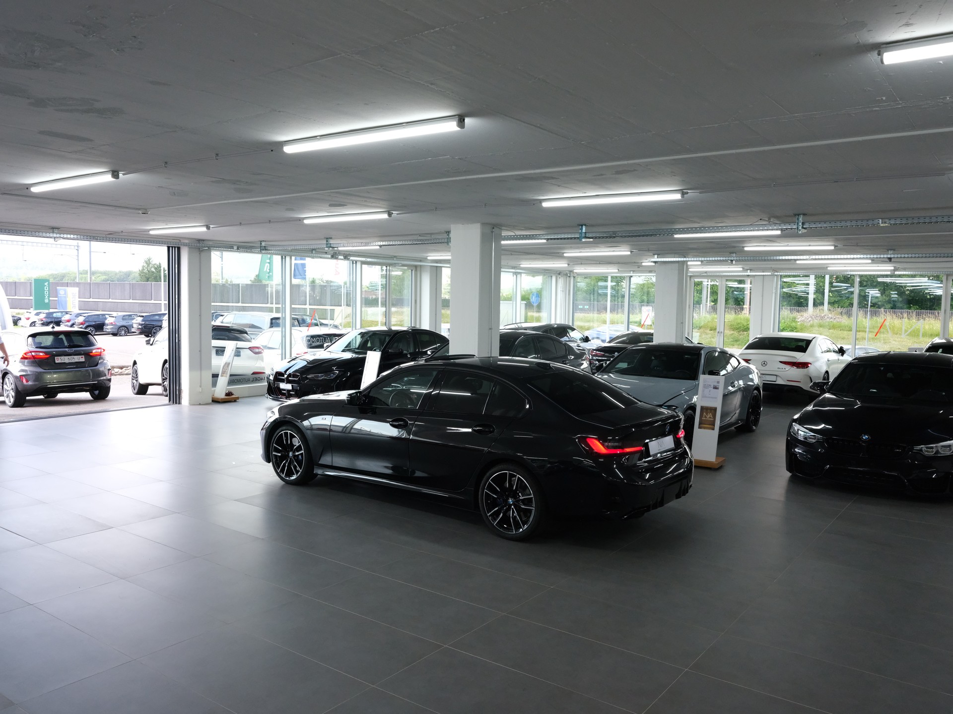 BMW M340d xDrive 48V Steptronic M Sport Pro *Schiebedach* *Widescreen* *Carbon Packet*-image-12