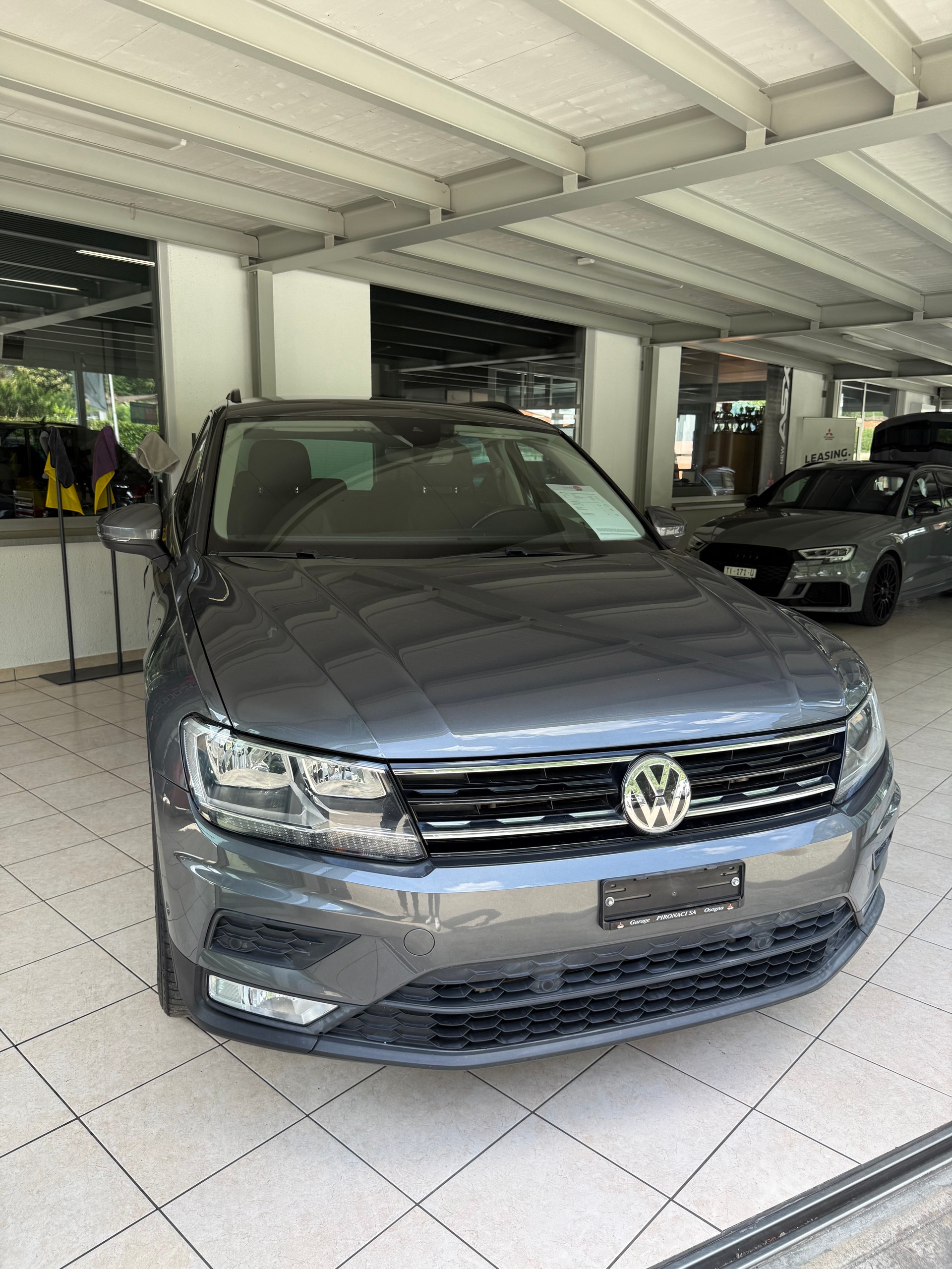 VW Tiguan 2.0 TDI SCR Comfortline 4Motion DSG-image-6