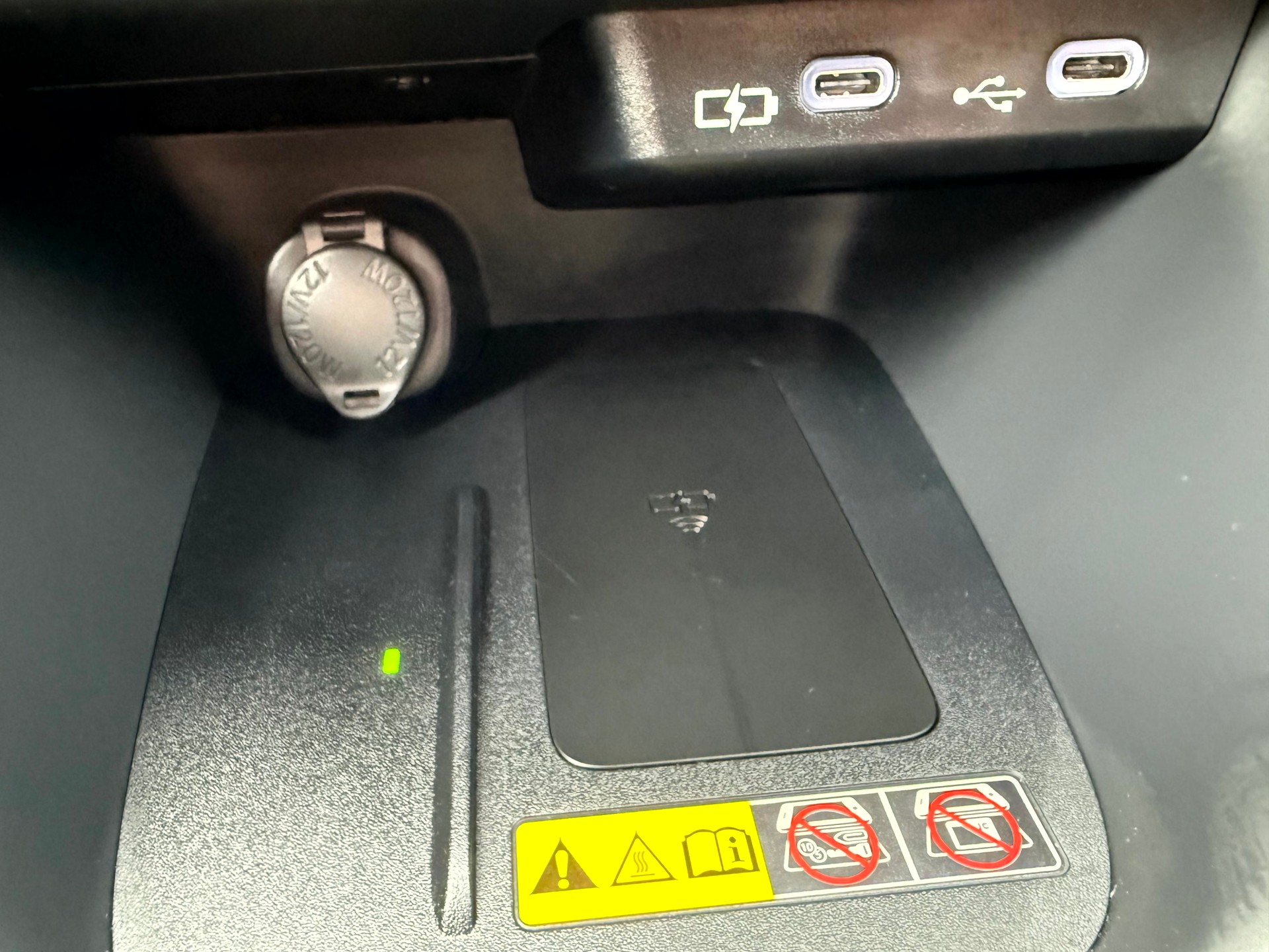 TOYOTA Yaris 1.5 GR Sport e-CVT-image-28