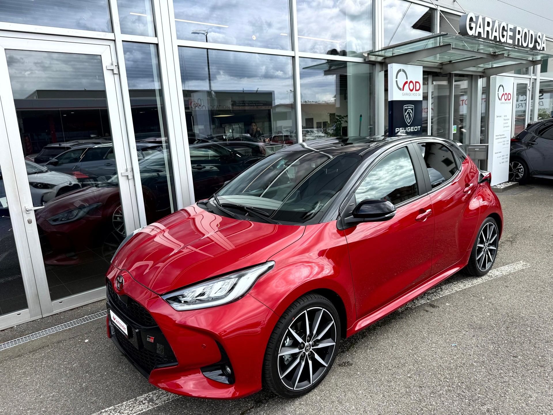 TOYOTA Yaris 1.5 GR Sport e-CVT