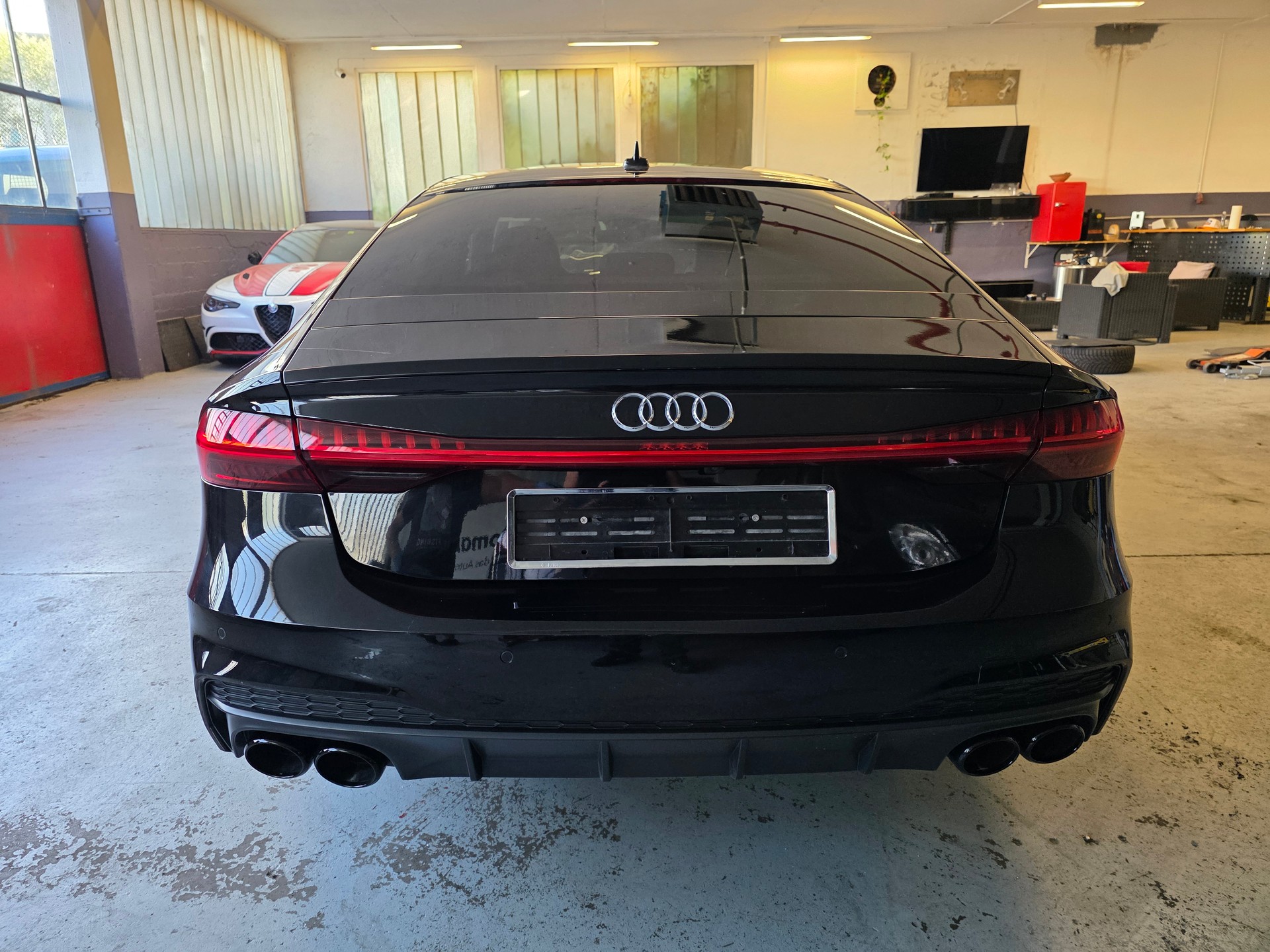 AUDI A7 Sportback 50 TDI quattro S-tronic-image-5