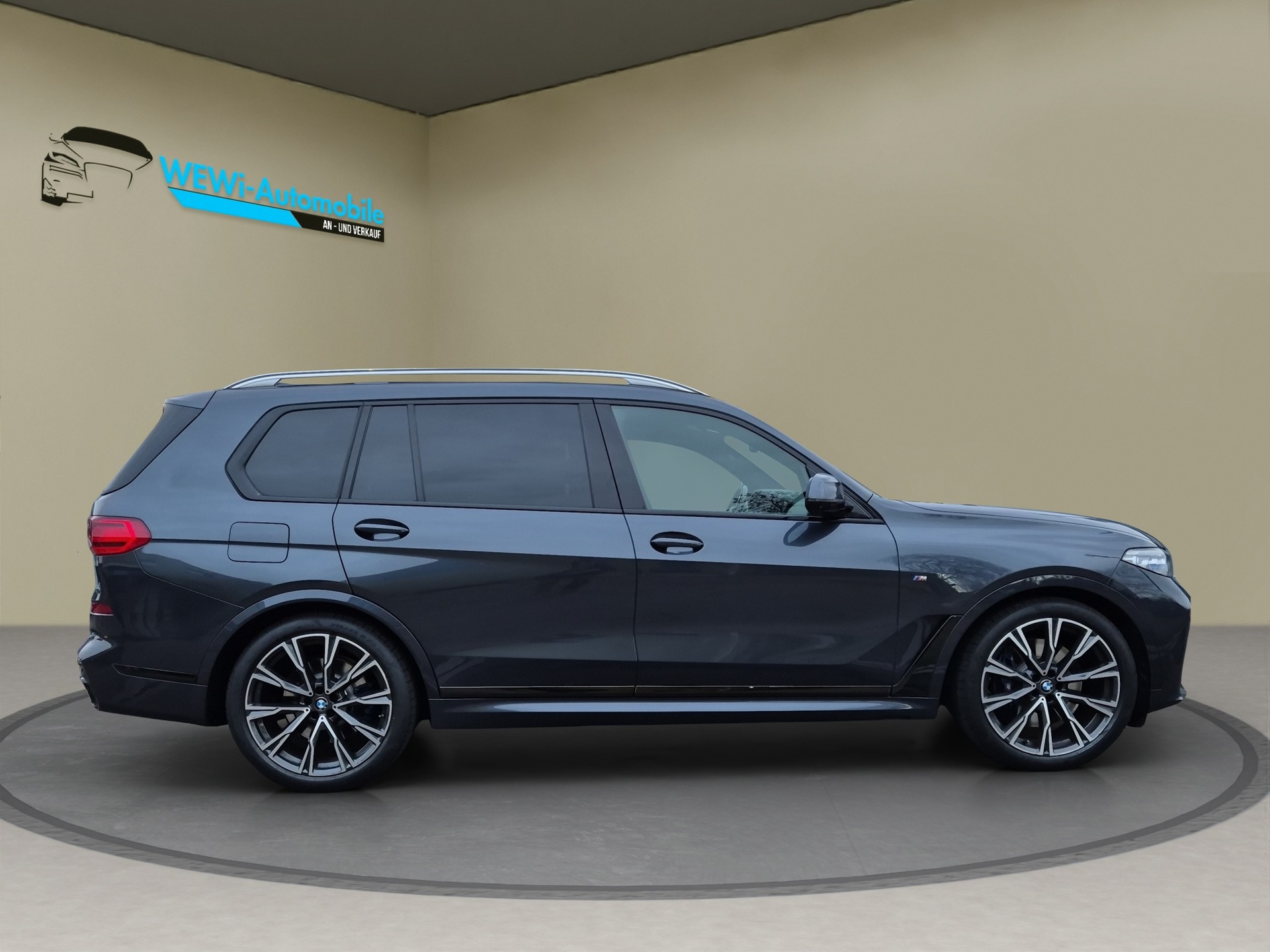 BMW X7 xDrive 30d Steptronic-showroom-element-1