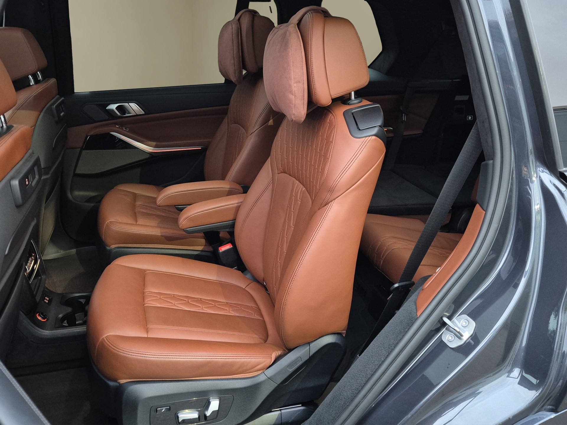 BMW X7 xDrive 30d Steptronic-image-15