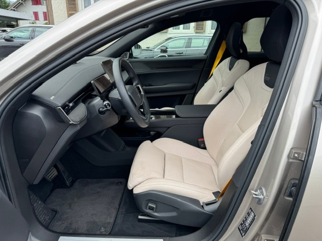 POLESTAR 3 Long Range Dual Motor Performance-image-10