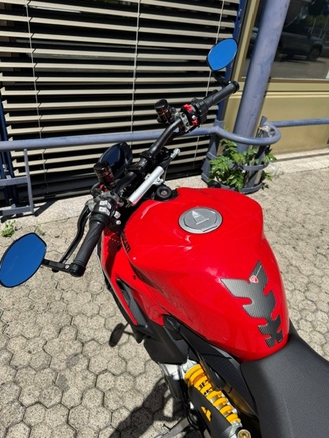 DUCATI Streetfighter V2-image-5