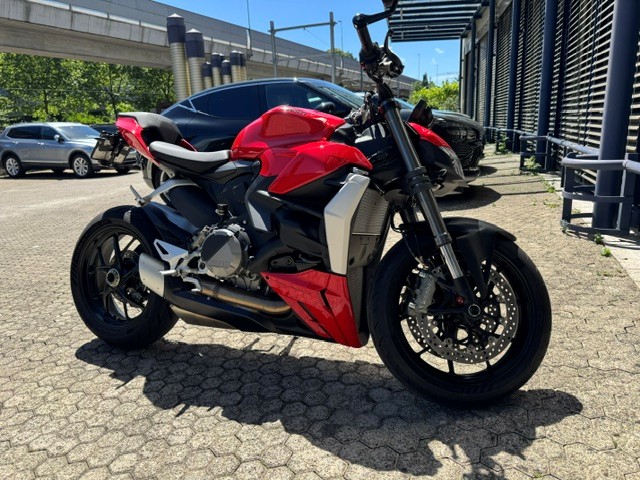 DUCATI Streetfighter V2-image-2