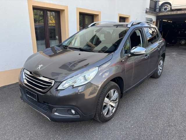 PEUGEOT 2008 1.2 VTI Allure