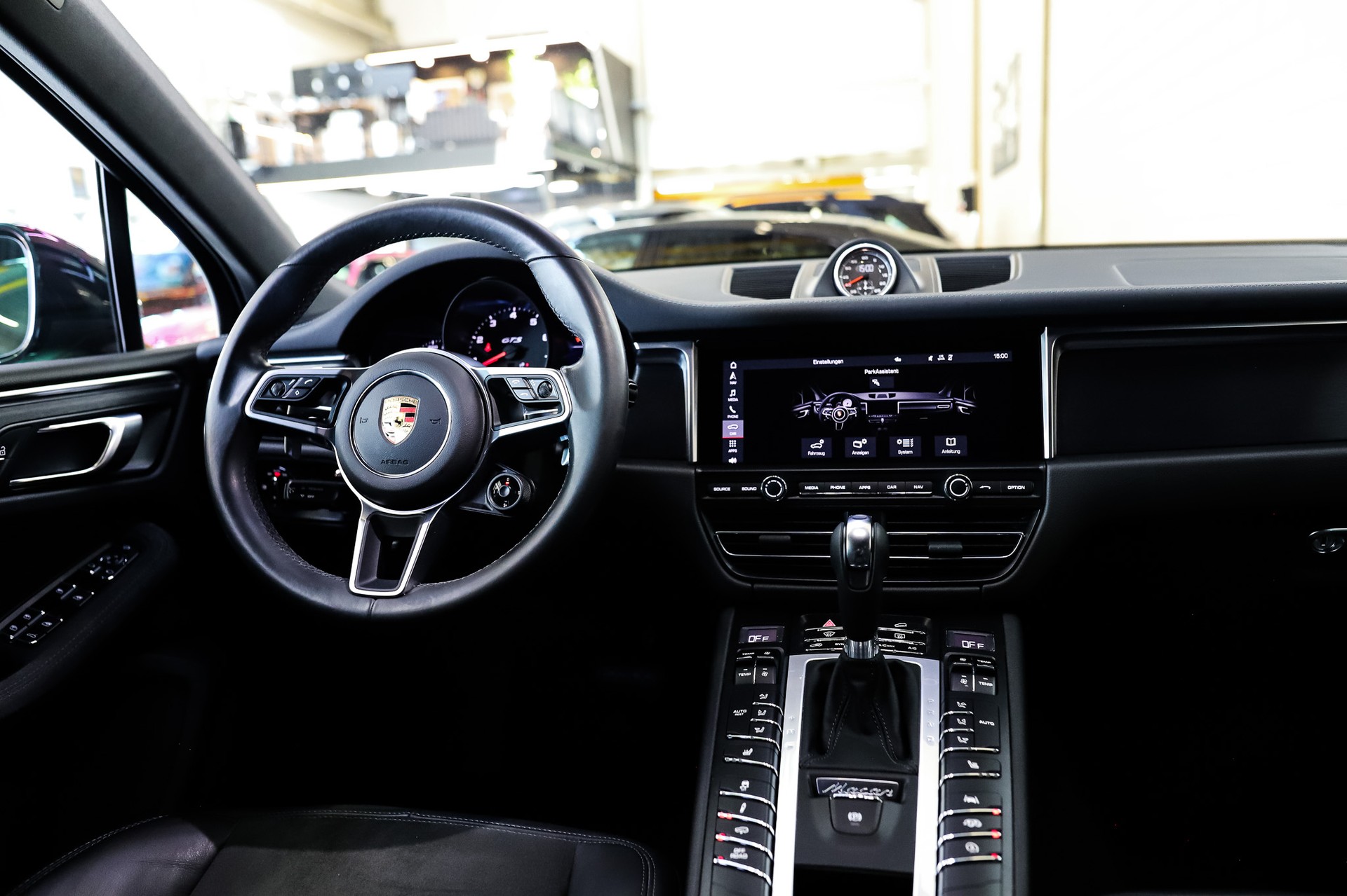 PORSCHE Macan GTS PDK-image-19