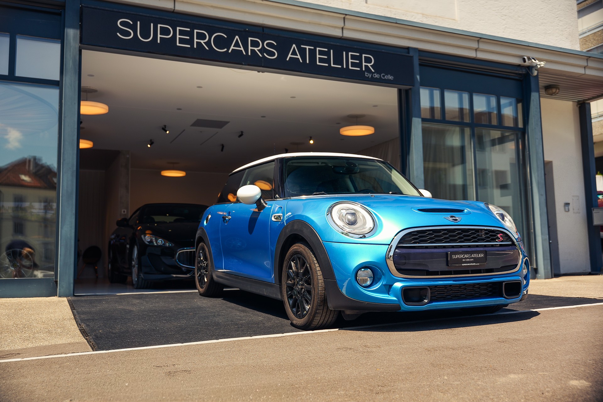 MINI Cooper SD Steptronic-showroom-element-2