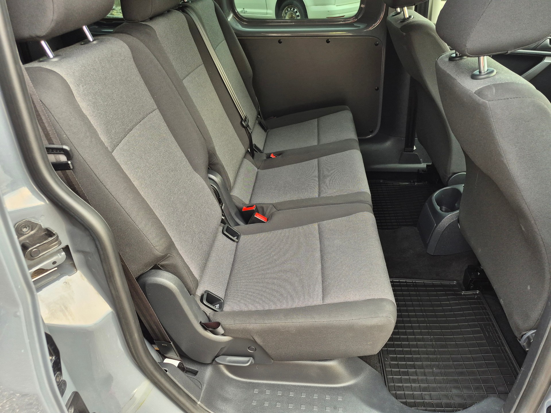 VW Caddy 2.0 TDI Trendline 4Motion-image-10