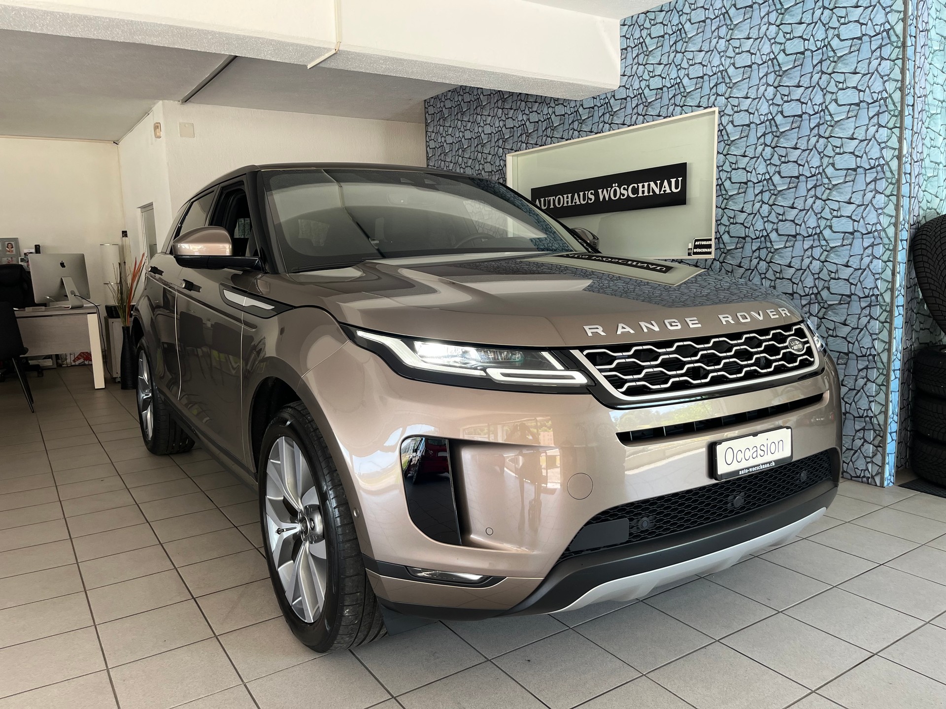 LAND ROVER Range Rover Evoque P 200 SE AT9