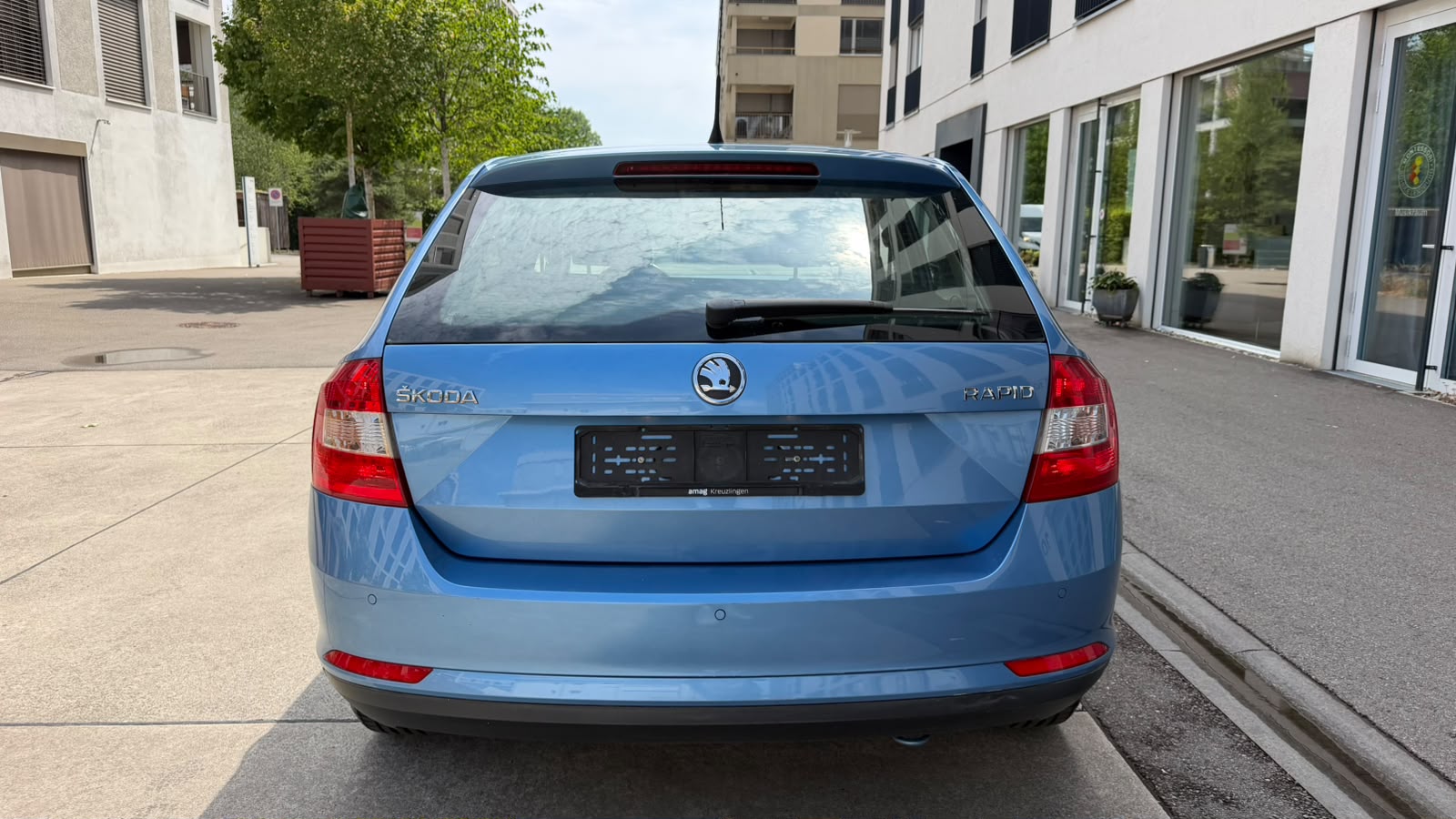 SKODA Rapid Spaceback 1.4 TSI Ambition DSG-showroom-element-3