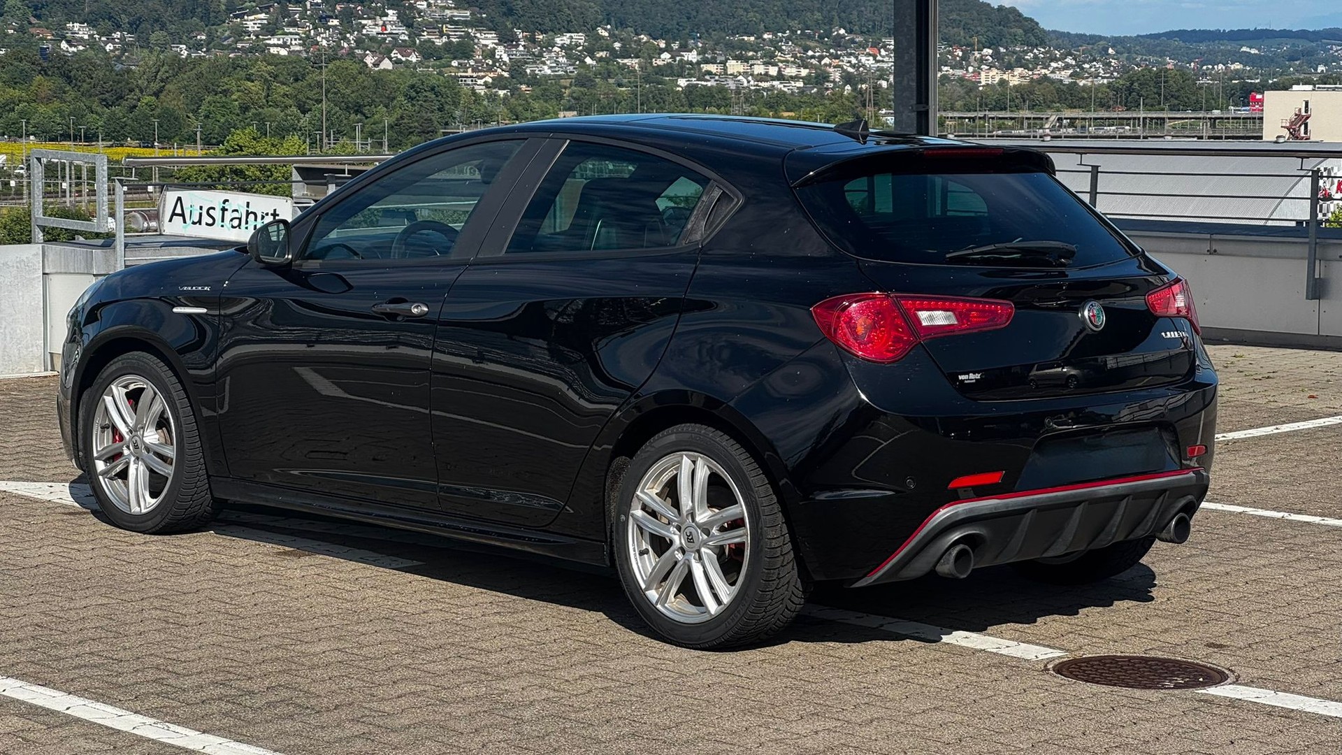 ALFA ROMEO Giulietta 1750 TBi Veloce TCT-image-3