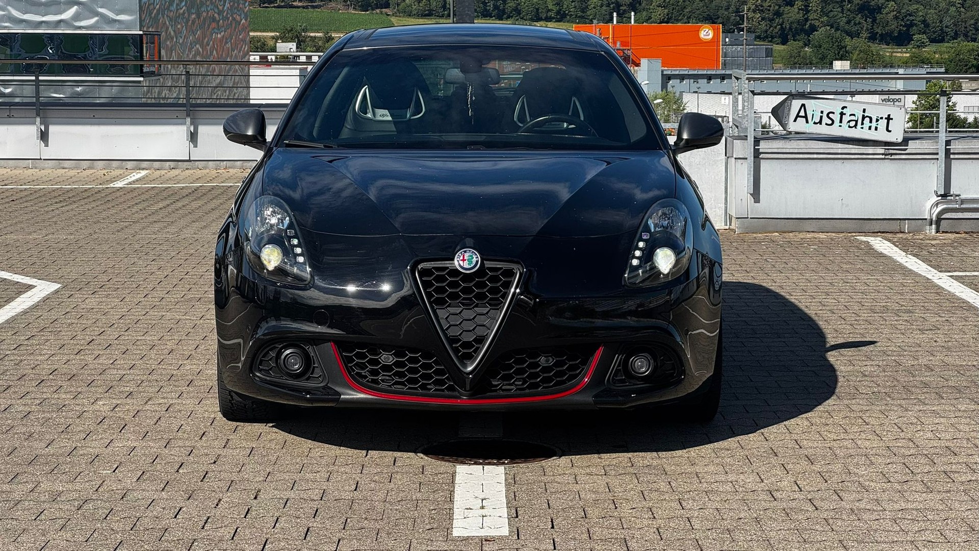 ALFA ROMEO Giulietta 1750 TBi Veloce TCT-image-1