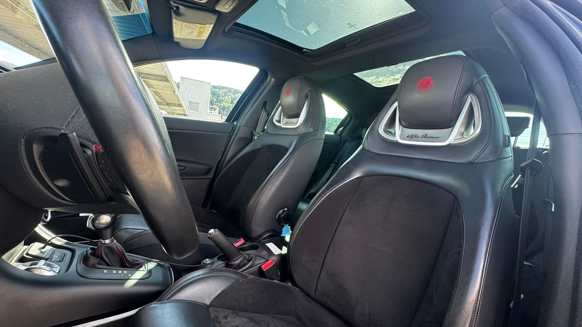 ALFA ROMEO Giulietta 1750 TBi Veloce TCT-image-8
