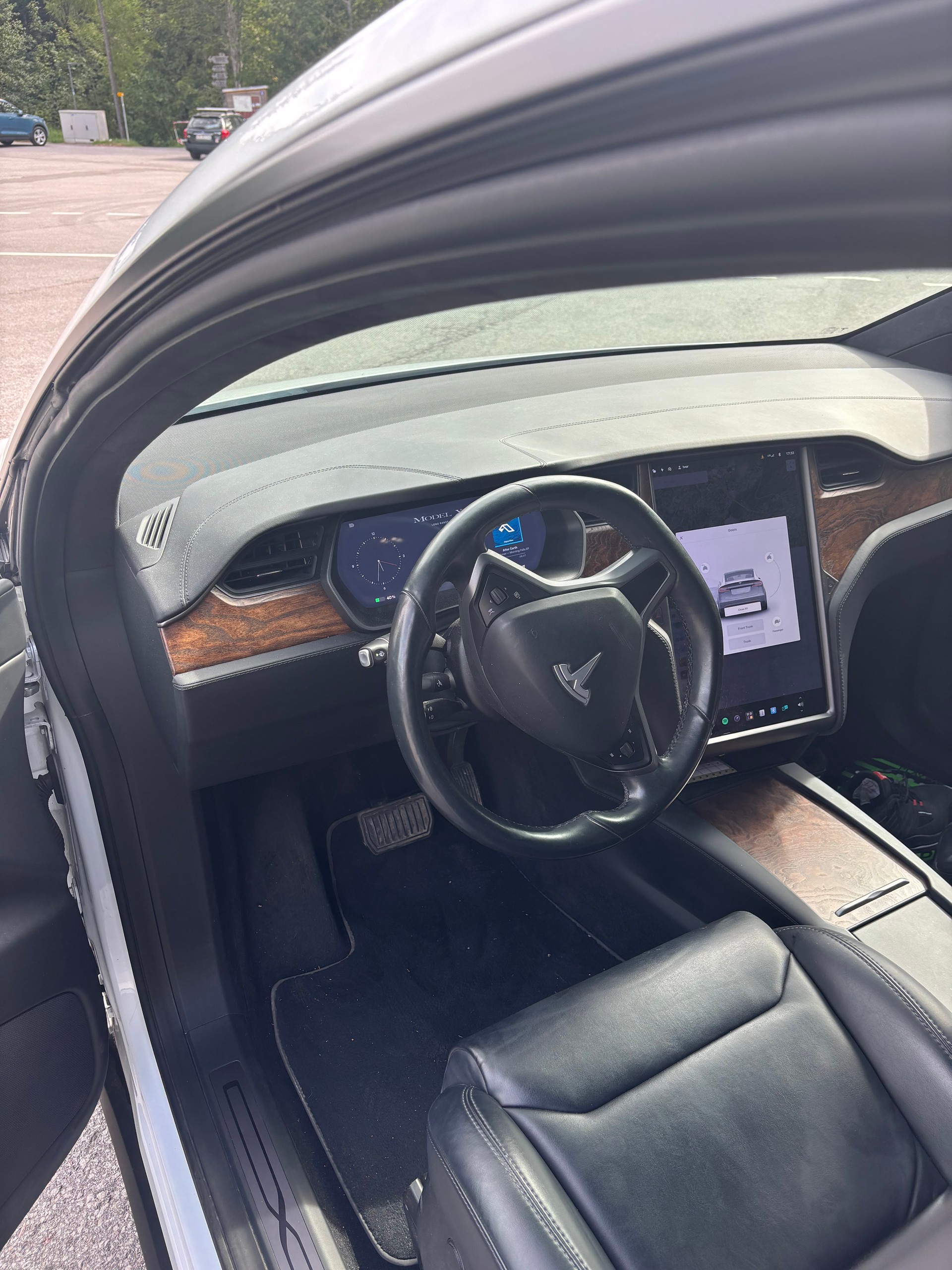 TESLA Long Range-image-4