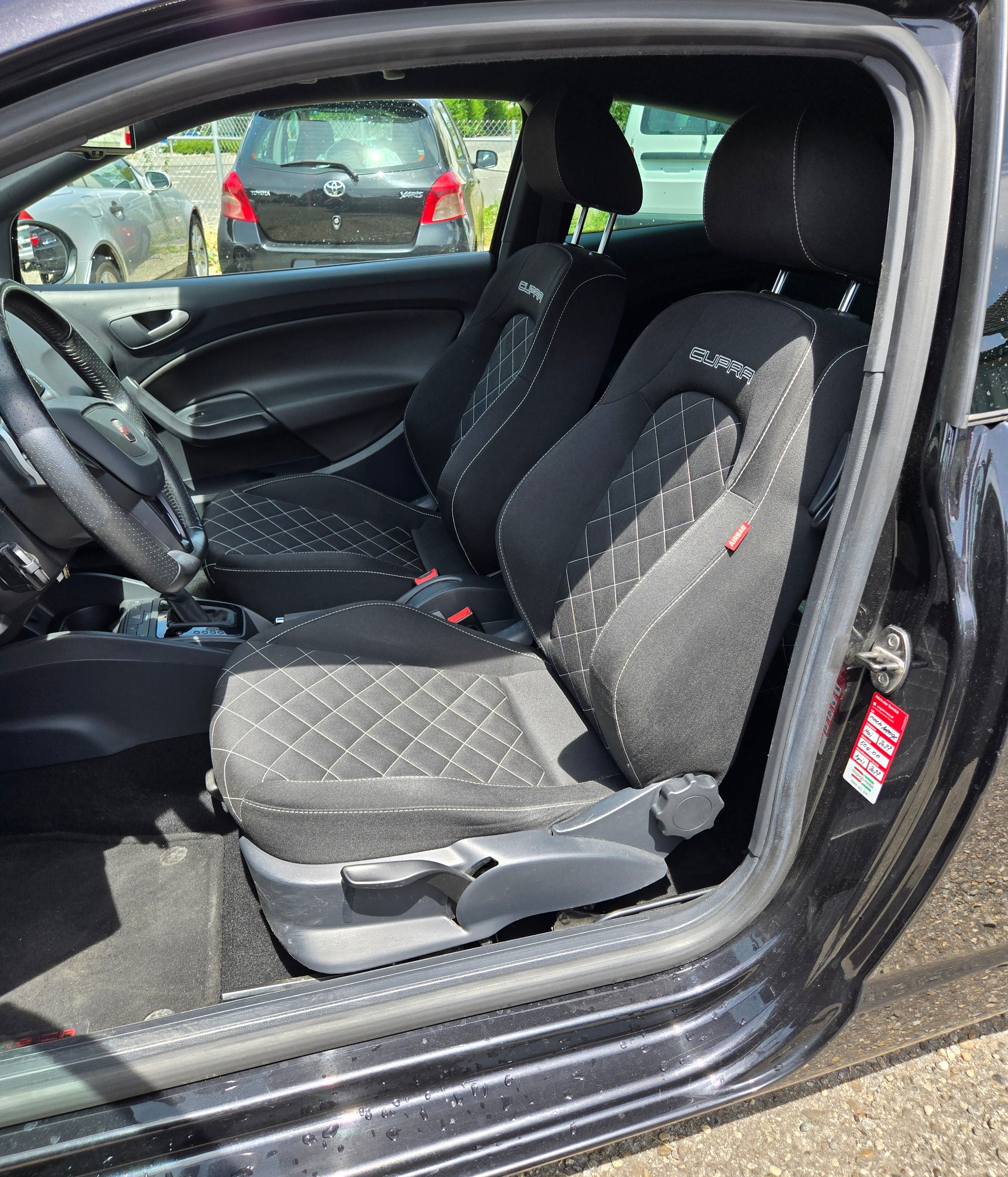 SEAT Ibiza SC 1.4 TSI Cupra DSG-image-11