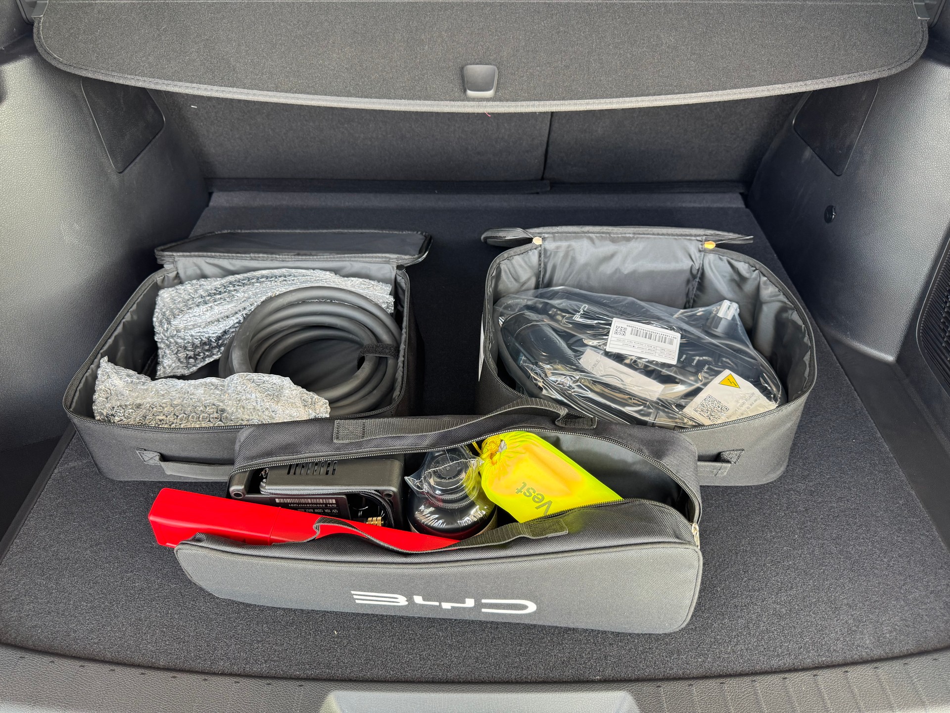 BYD Seal U DM-i Design AWD-image-28