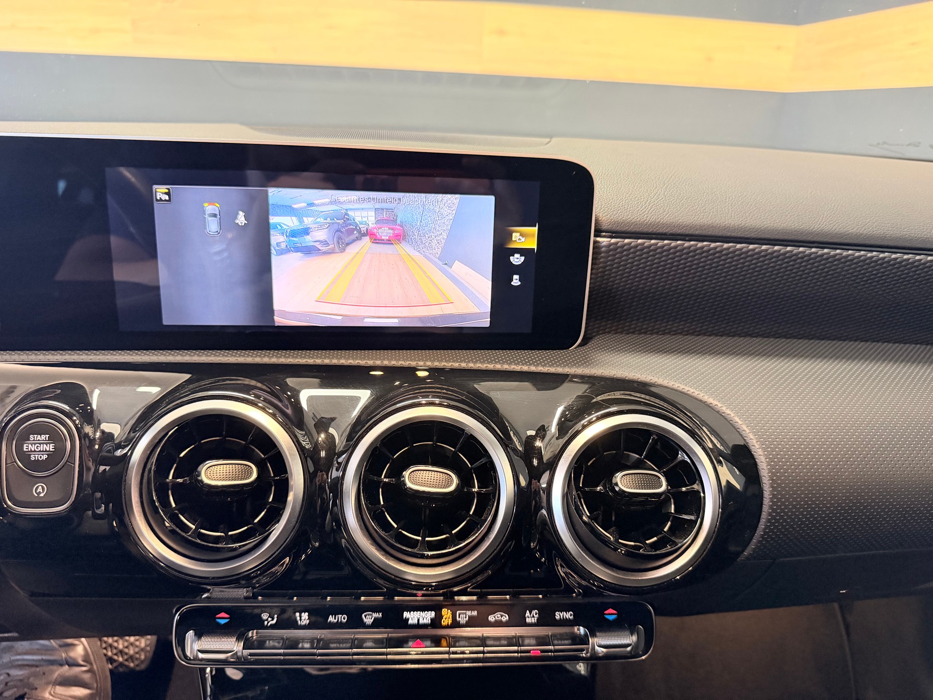 MERCEDES-BENZ A 180 Style 7G-DCT-image-15